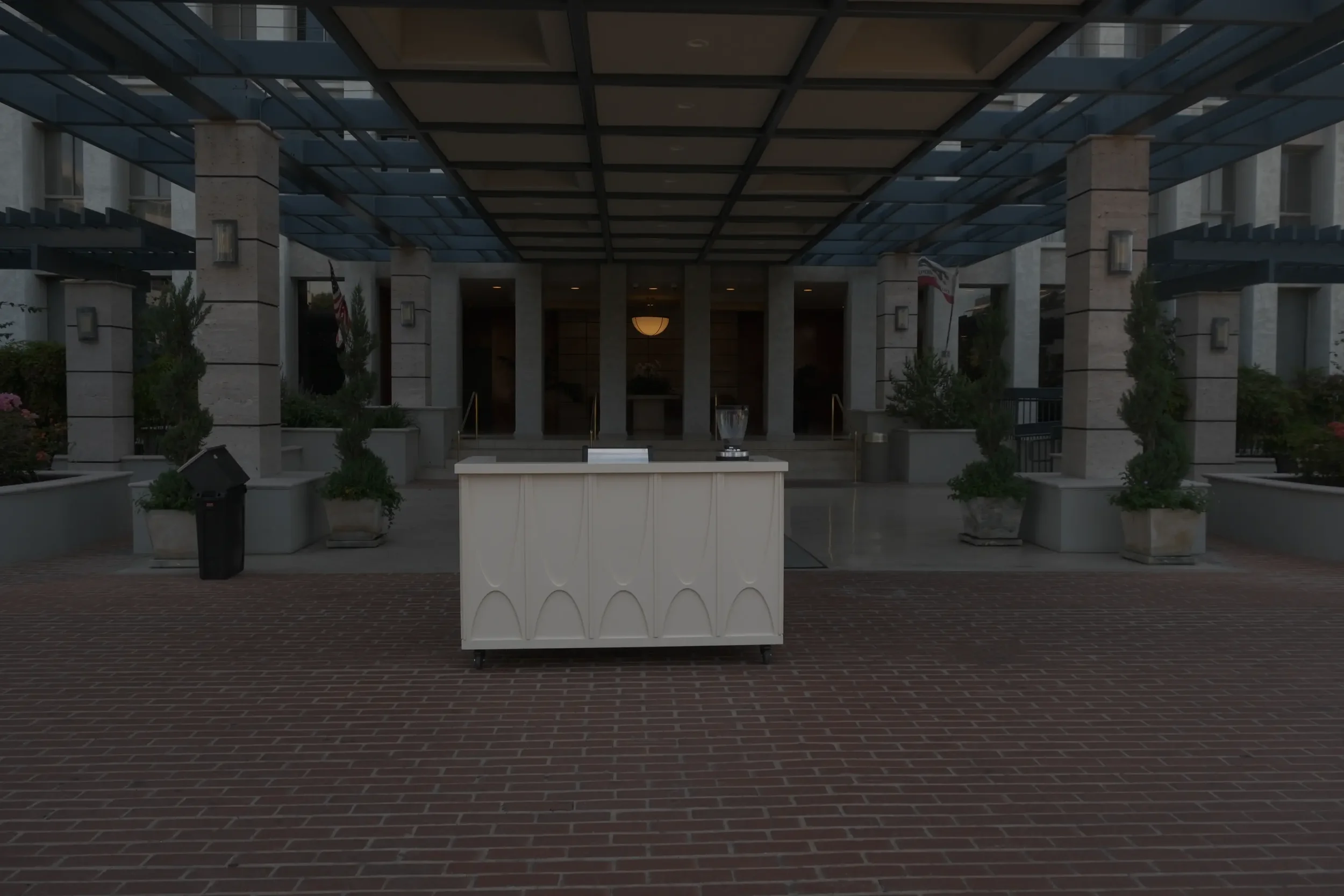 Eyevel coffee cart staged at a corporate office plaza