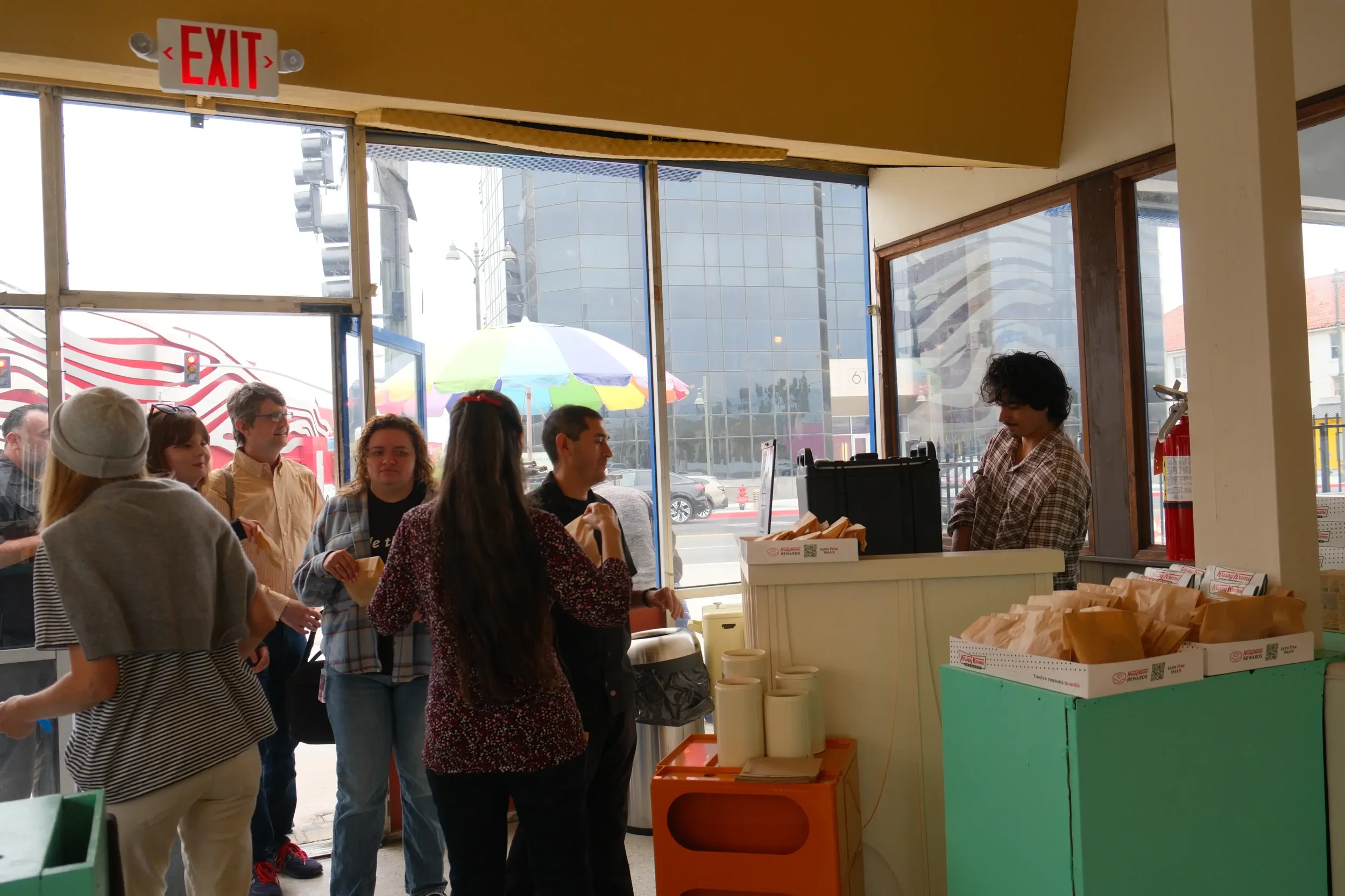Guests enjoying coffee at an Eyevel-catered event