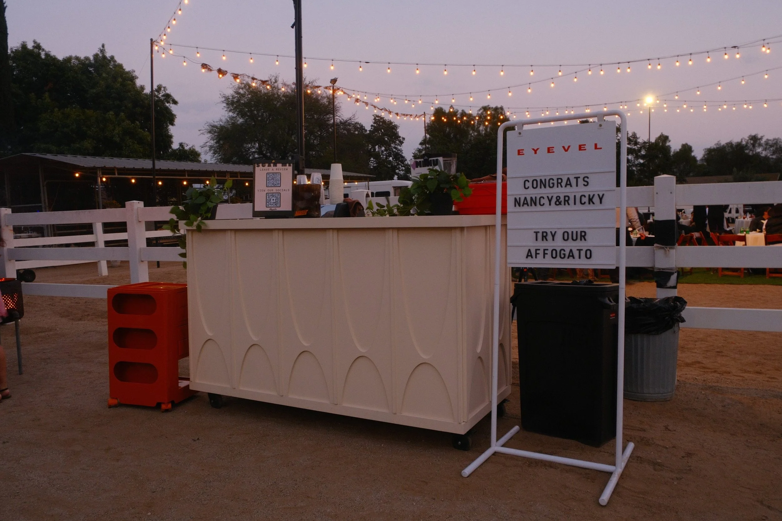 Eyevel coffee cart at a Southern California wedding