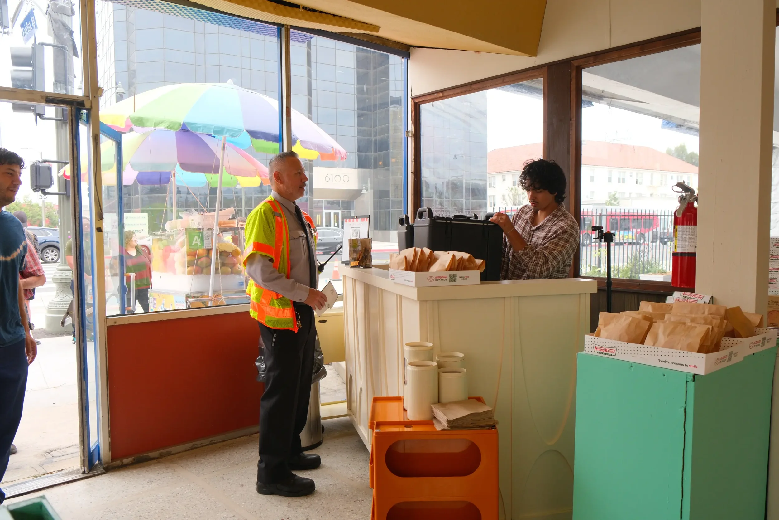 Guests enjoying coffee at an Eyevel-catered event