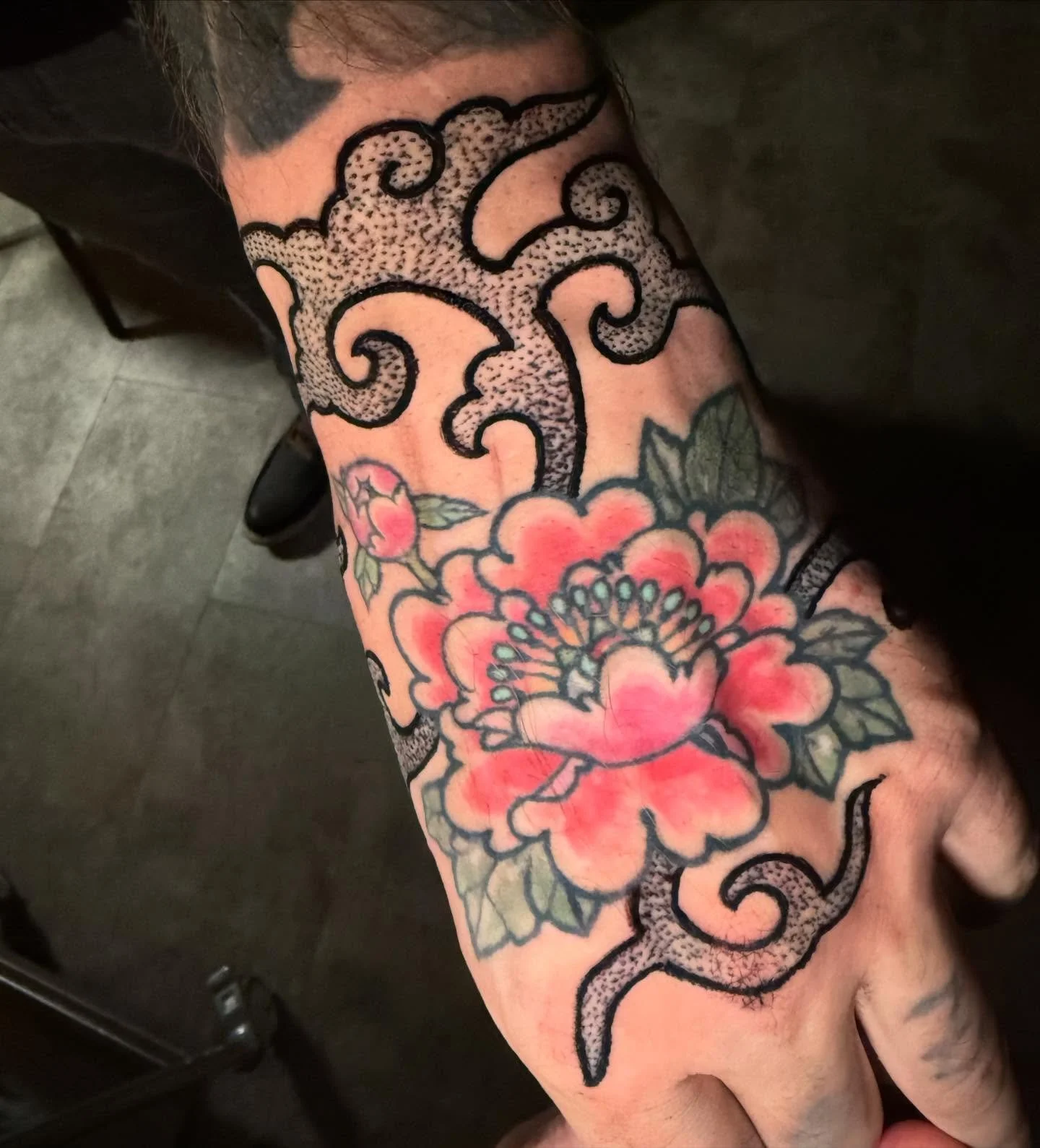 I absolutely love doing designs like this and would absolutely love to do more. Each of these was drawn on. Slide 1 is an addition to a flower tattoo from another handsome man named Jason, Portlands own @jason_kundell_awr