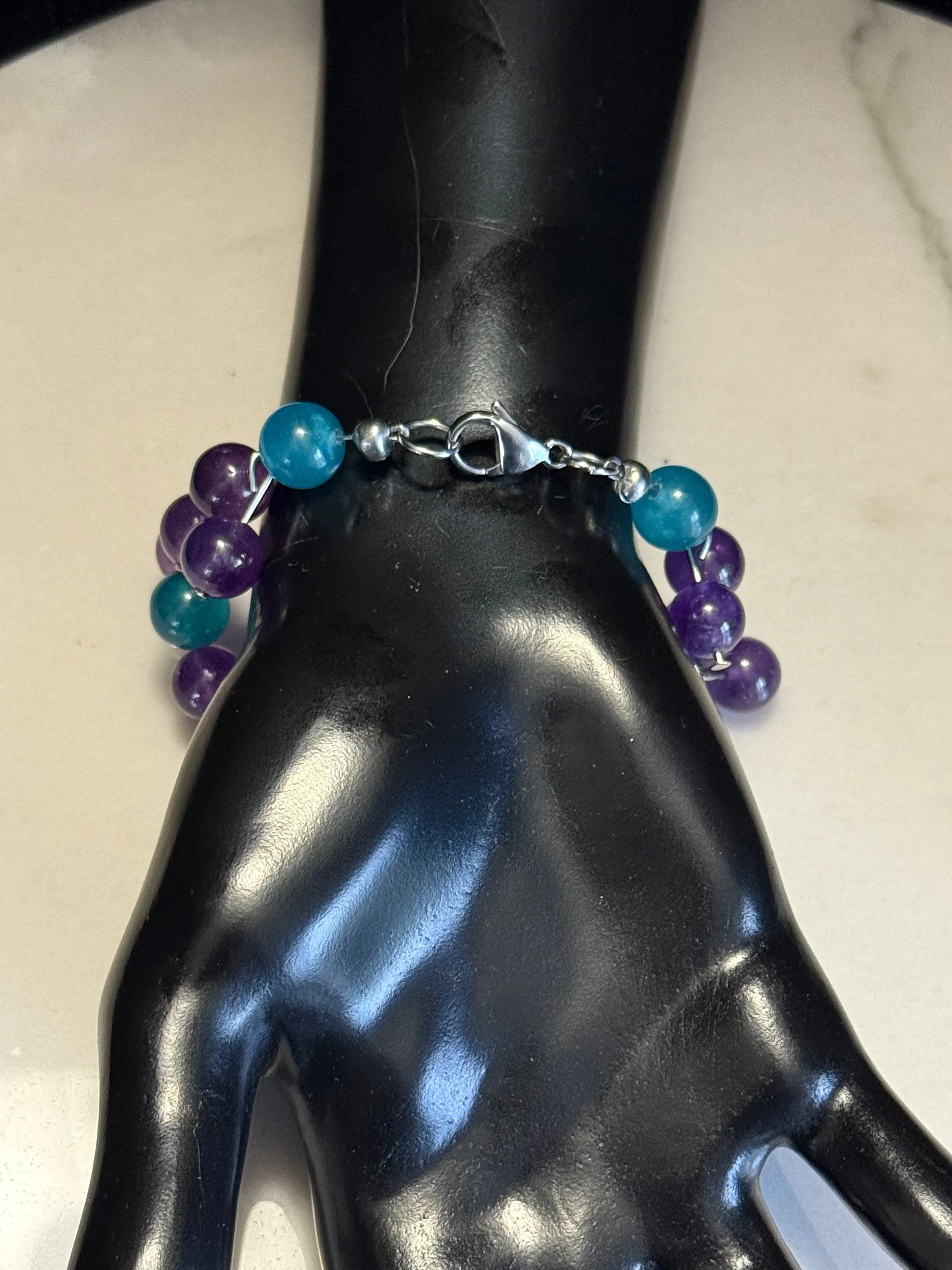 Peacock Fidget necklace pic 5 12.18.25 - 1.jpeg