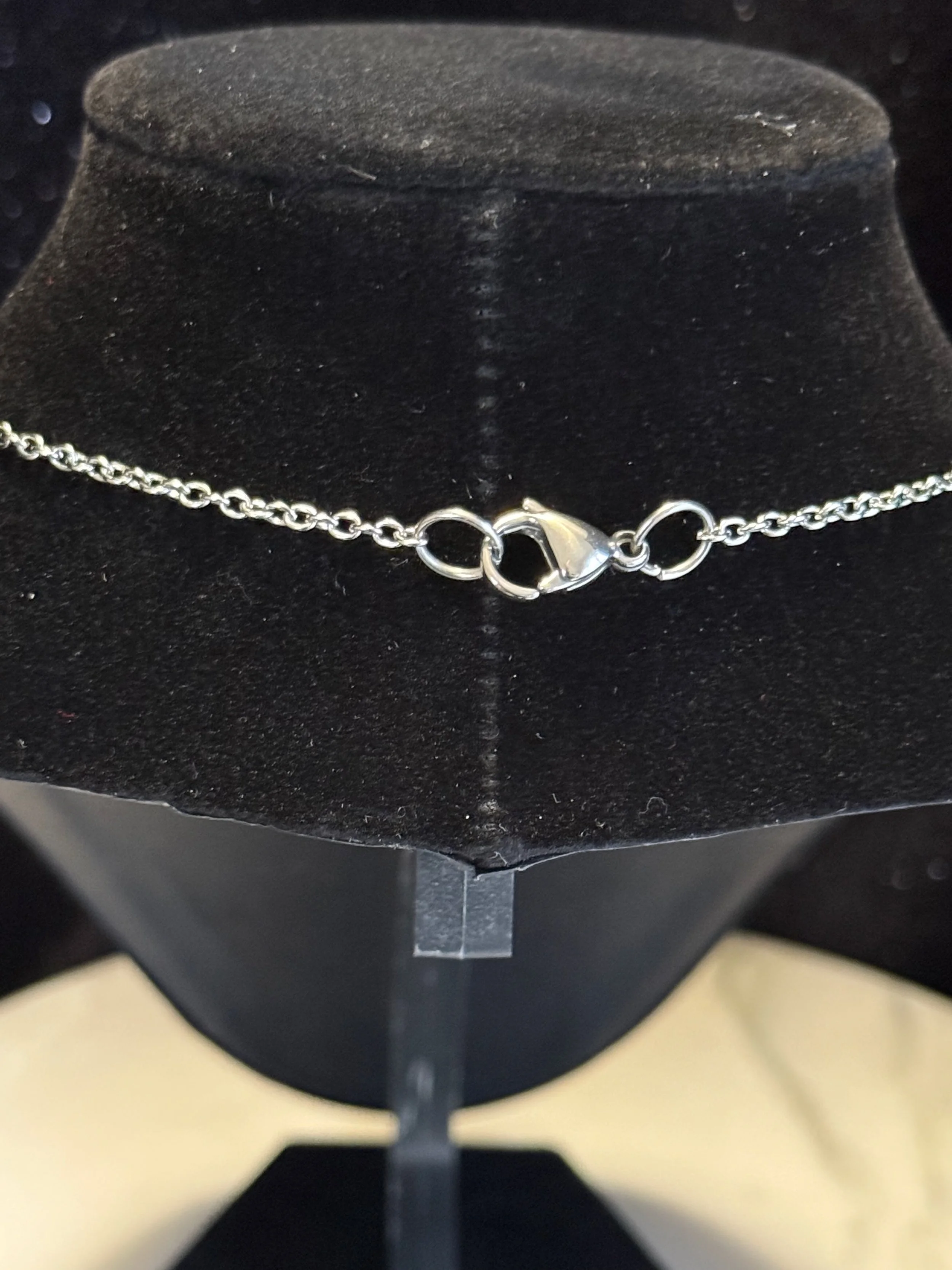 Peacock Fidget necklace pic 7 12.18.25 - 1.jpeg