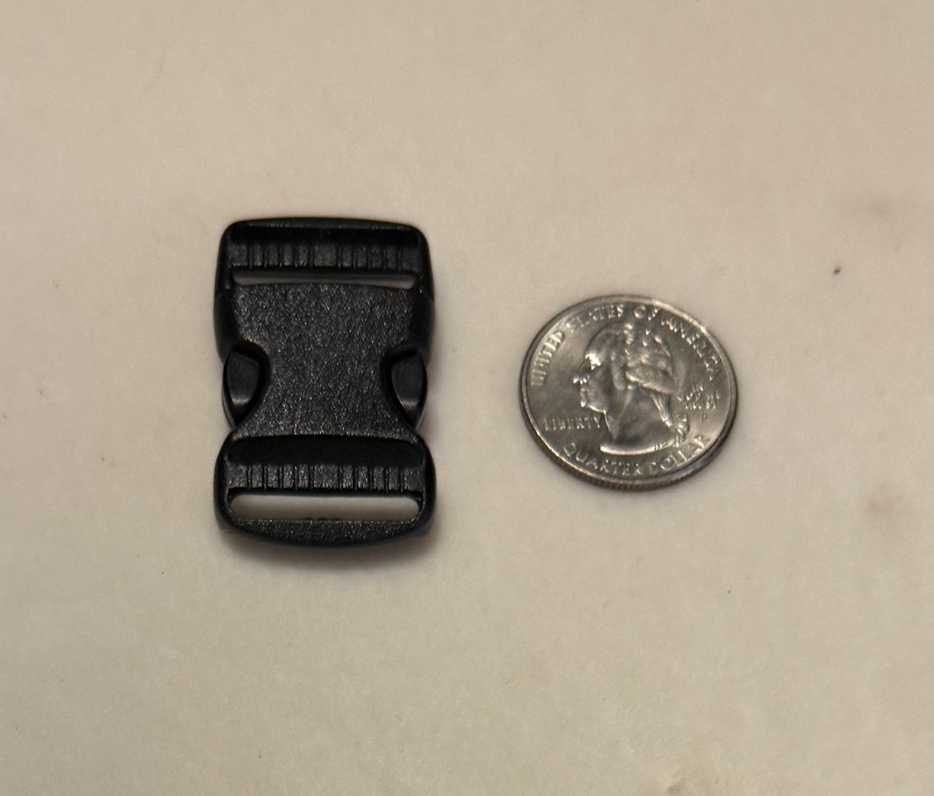 Buckle Plastic Black plain option 1.4.26 - 1.jpeg