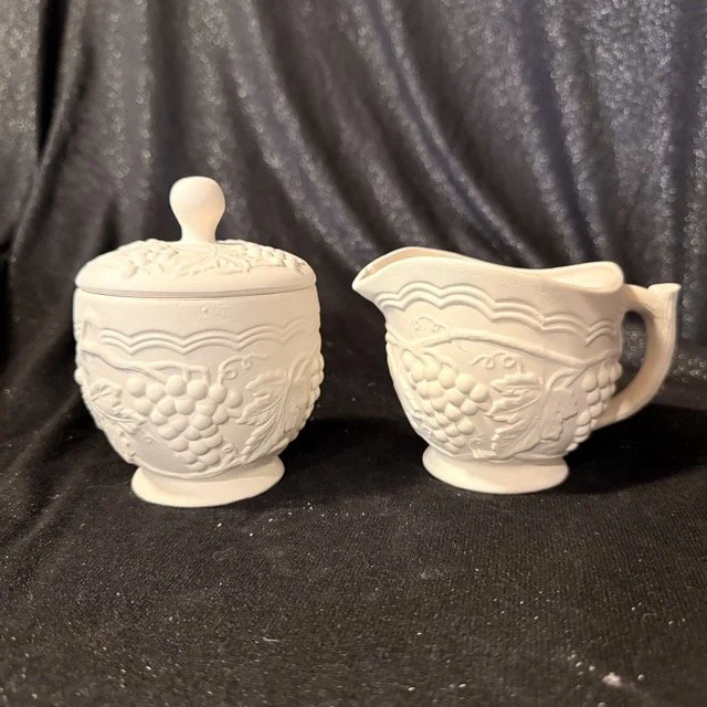 Grape Sugar Bowl & Creamer