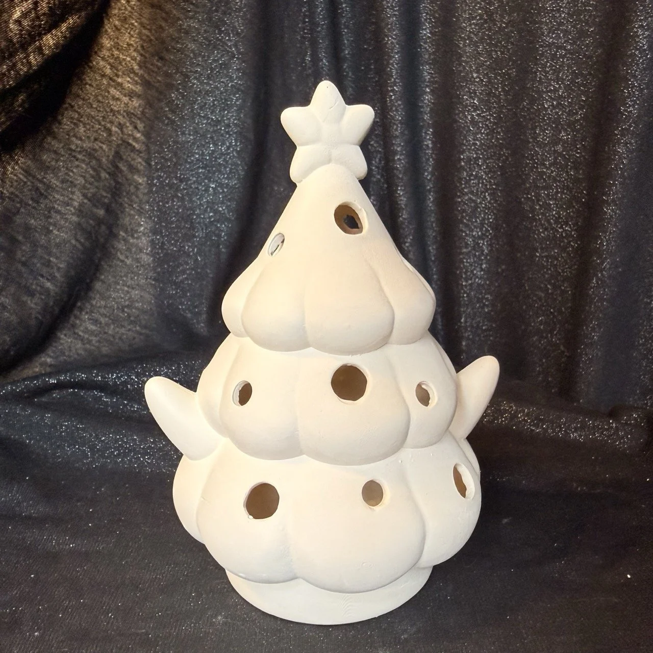 Christmas Tree Anime1.jpeg