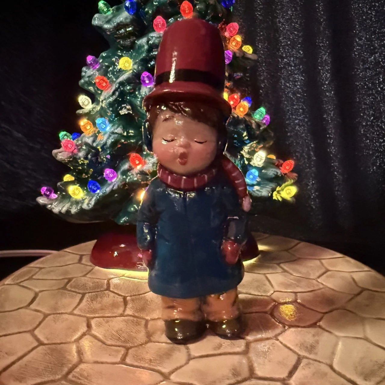 Carolers10.jpeg