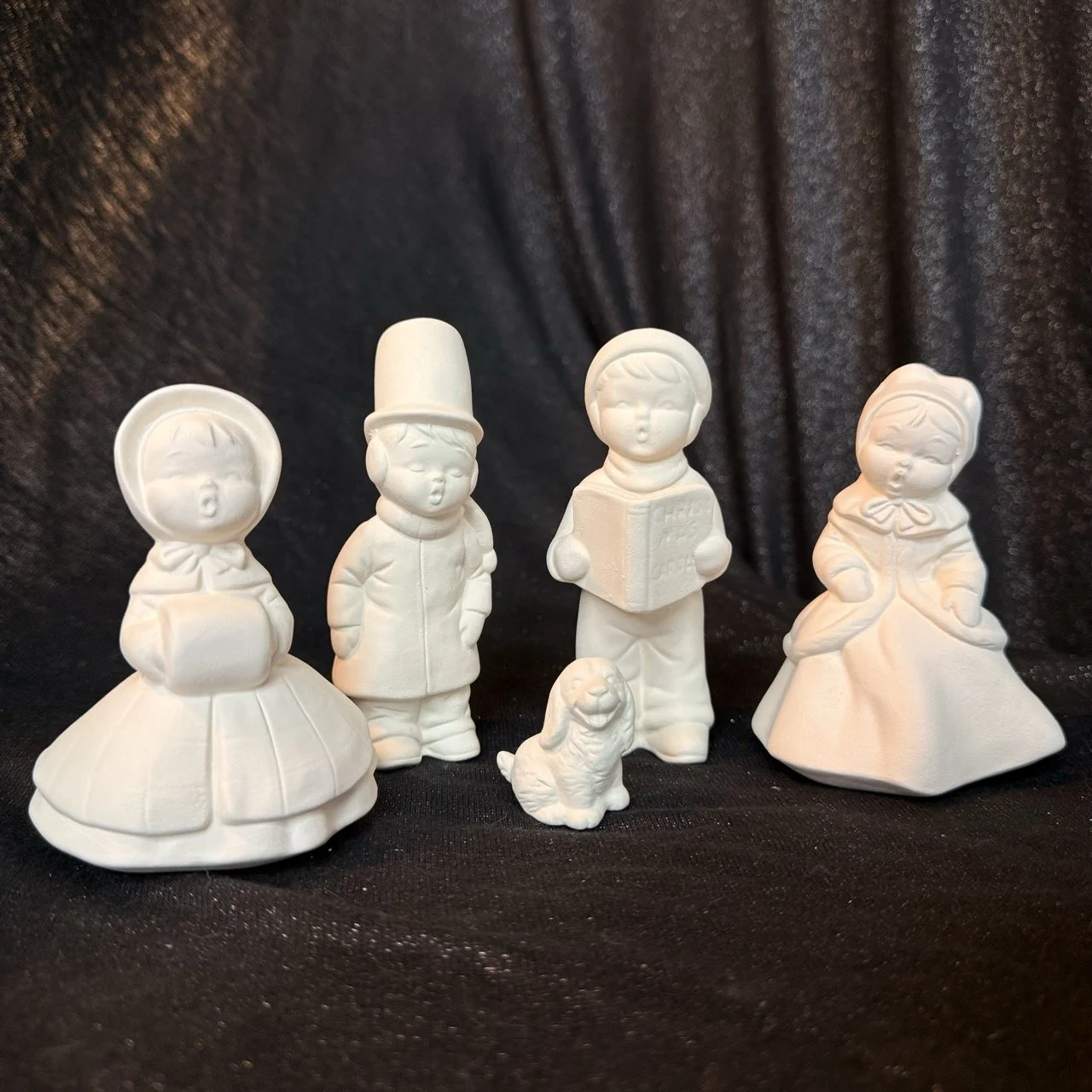 Small Carolers.jpeg