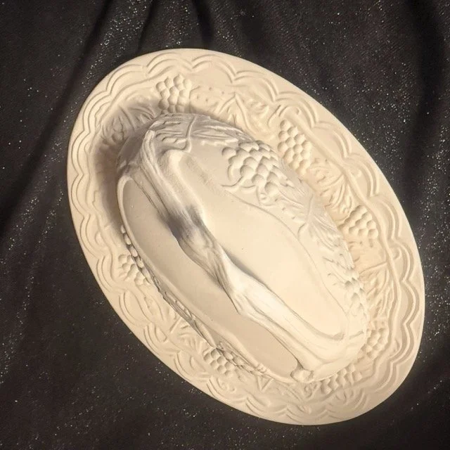 Butter Dish Grape Oval1.jpeg