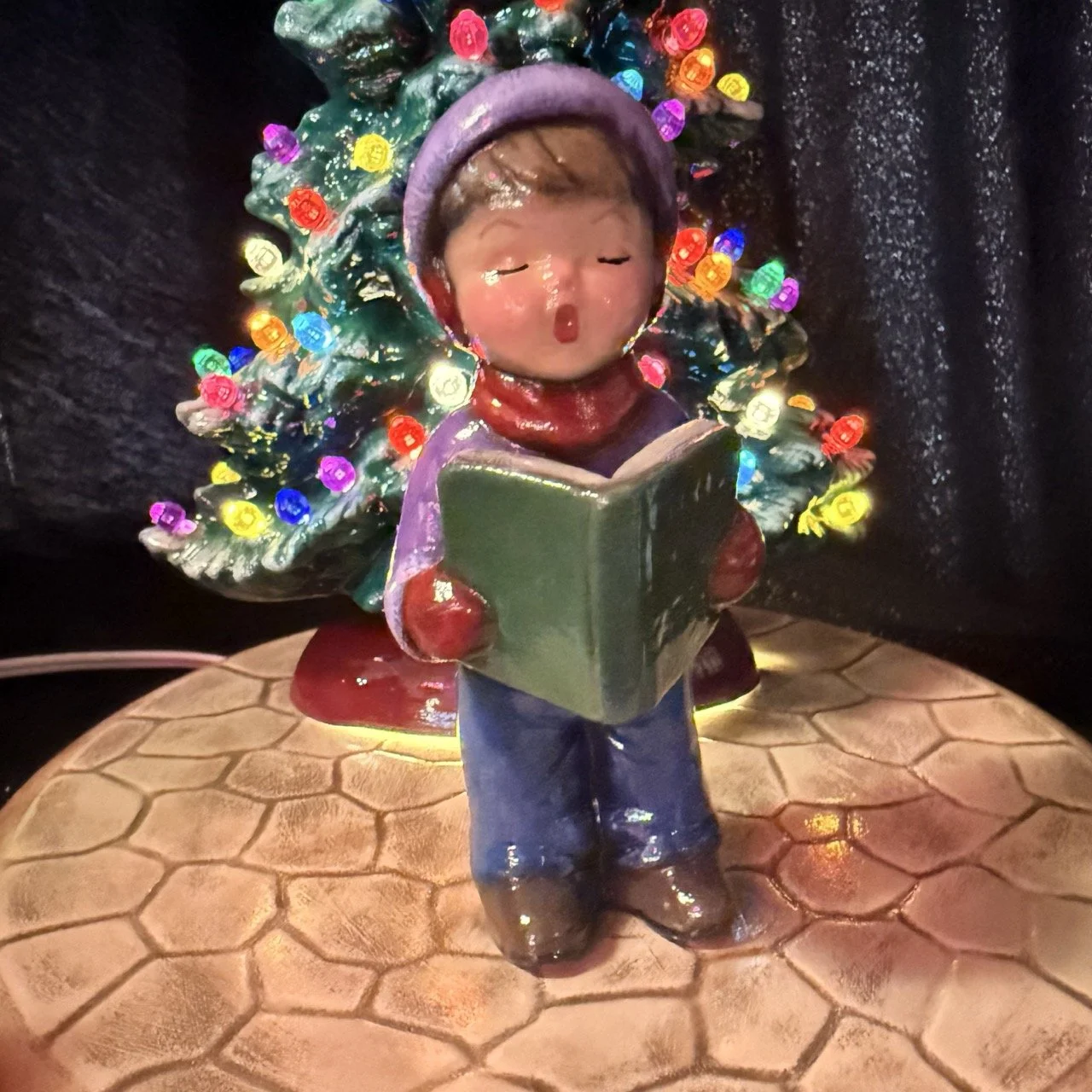 Carolers8.jpeg