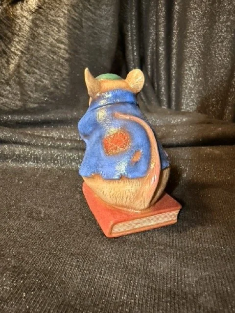 Mouse with Book2.jpeg