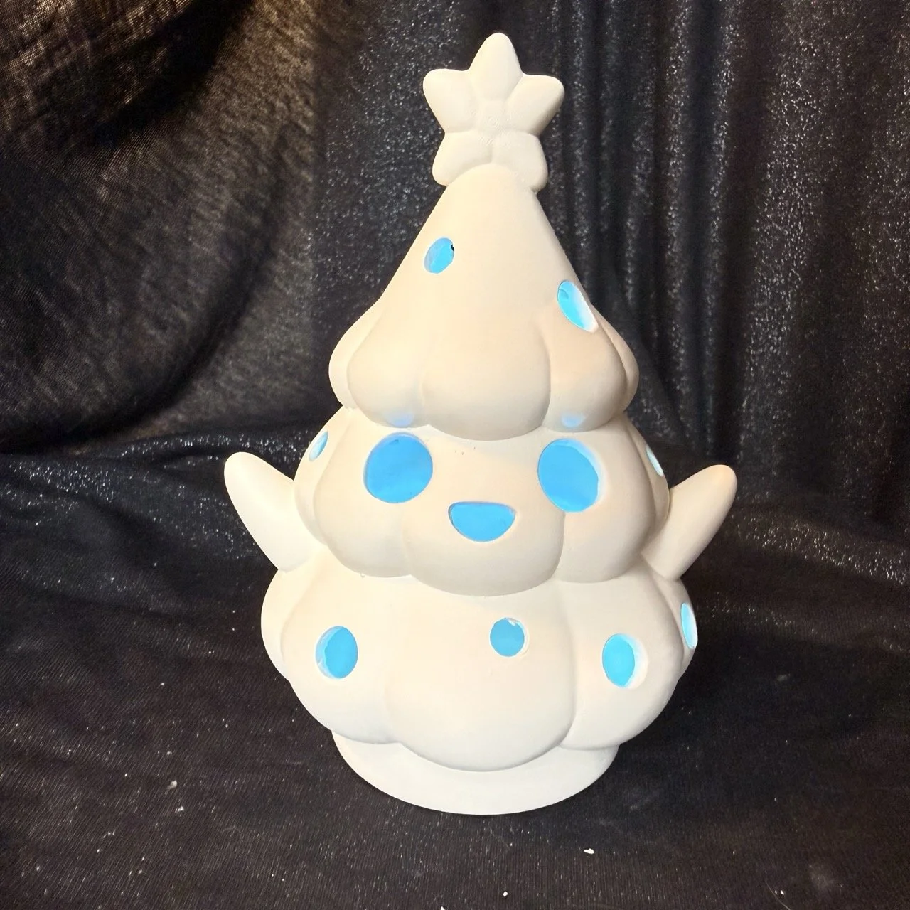 Christmas Tree Anime2.jpeg