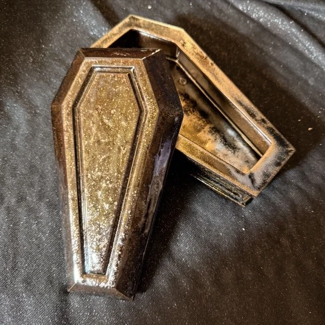 Coffin 1.jpeg