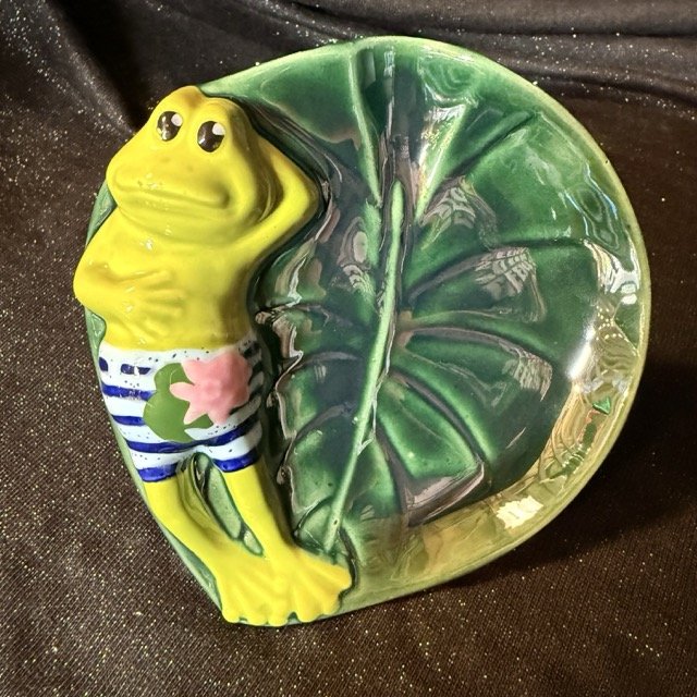 Frog Lily Pad 1.jpeg