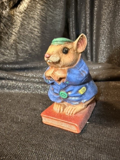 Mouse with Book1.jpeg