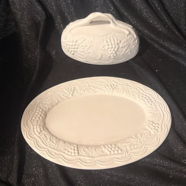 Butter Dish Grape Oval2.jpeg