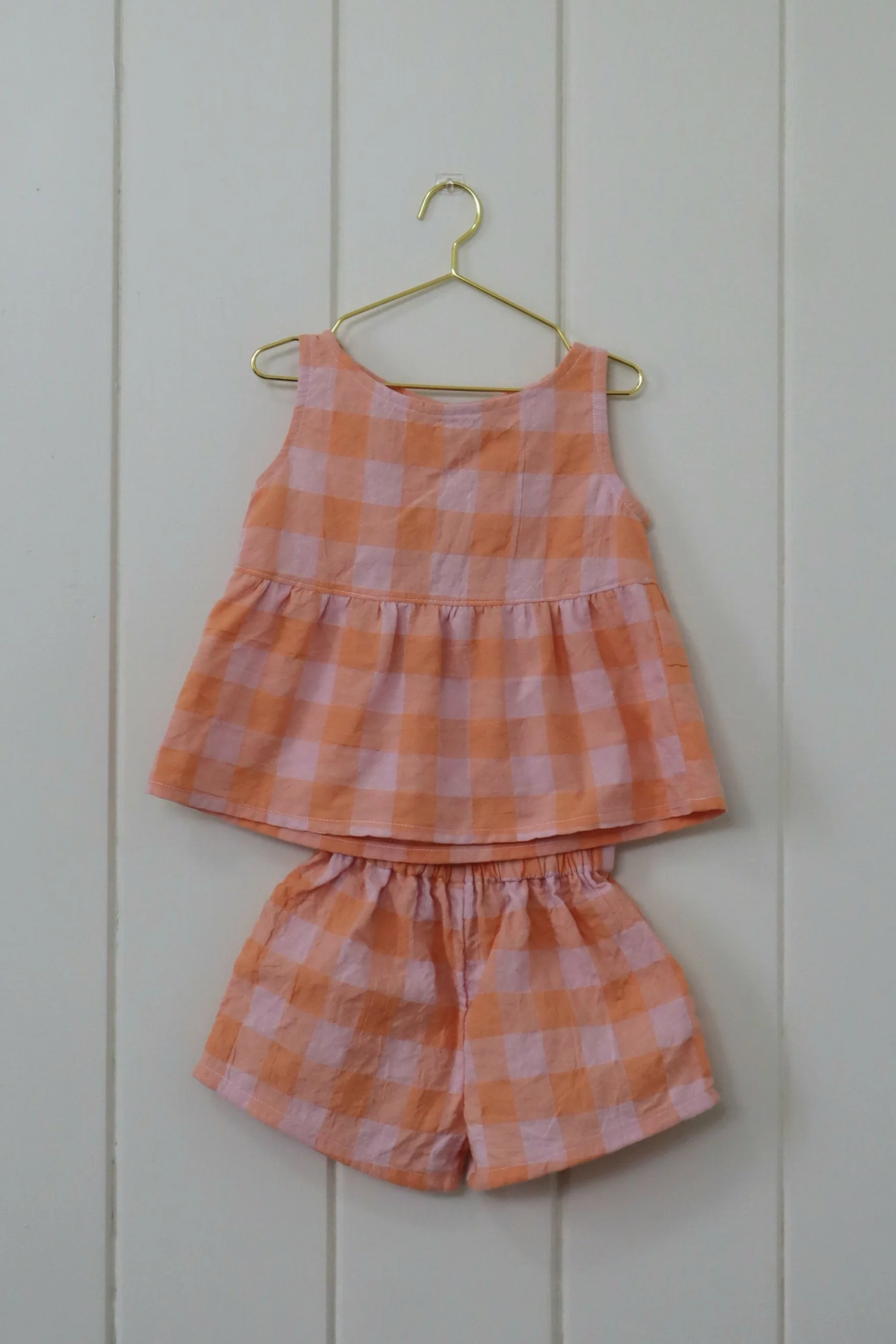 Riley Ruffle Top & Shay Shorts Set - 00