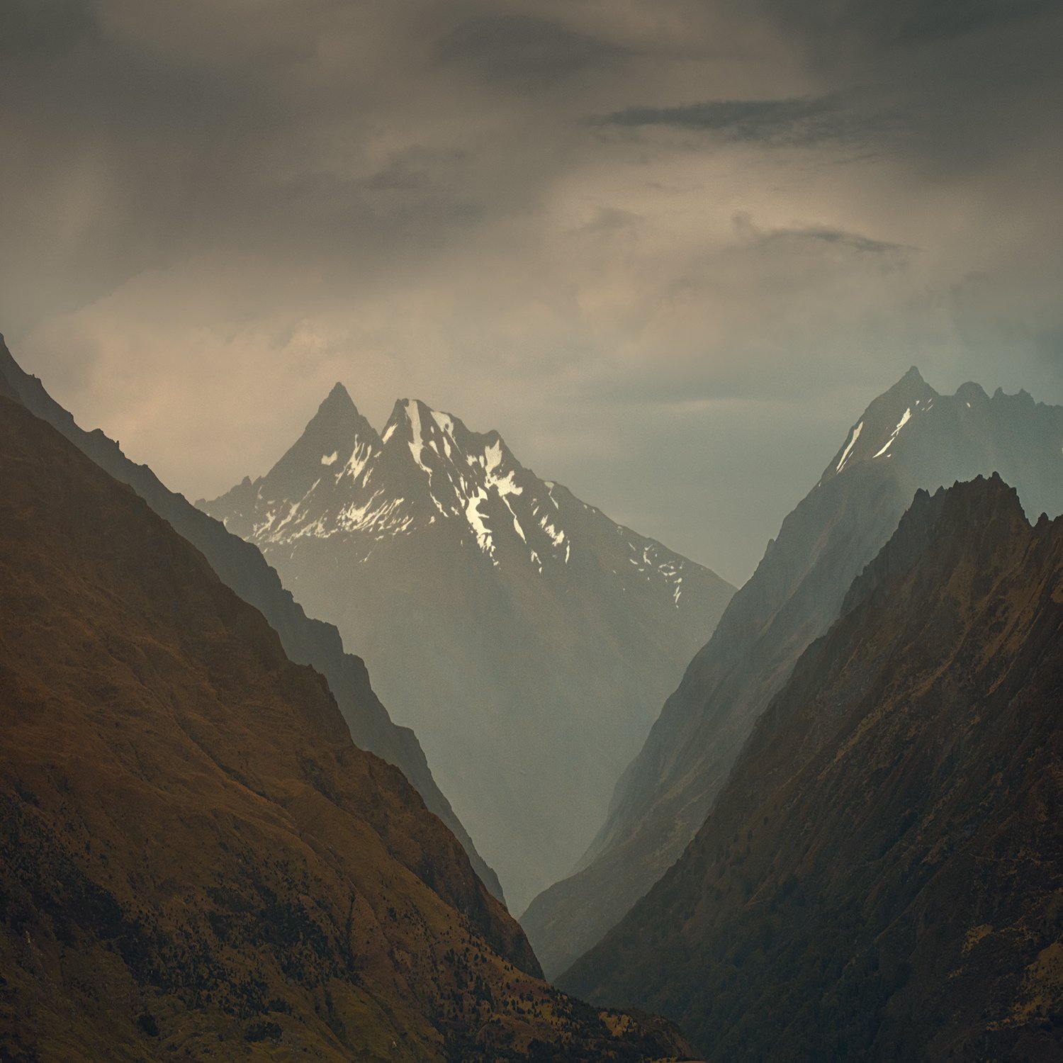 Mountain valley photography with snow peaks in New Zealand