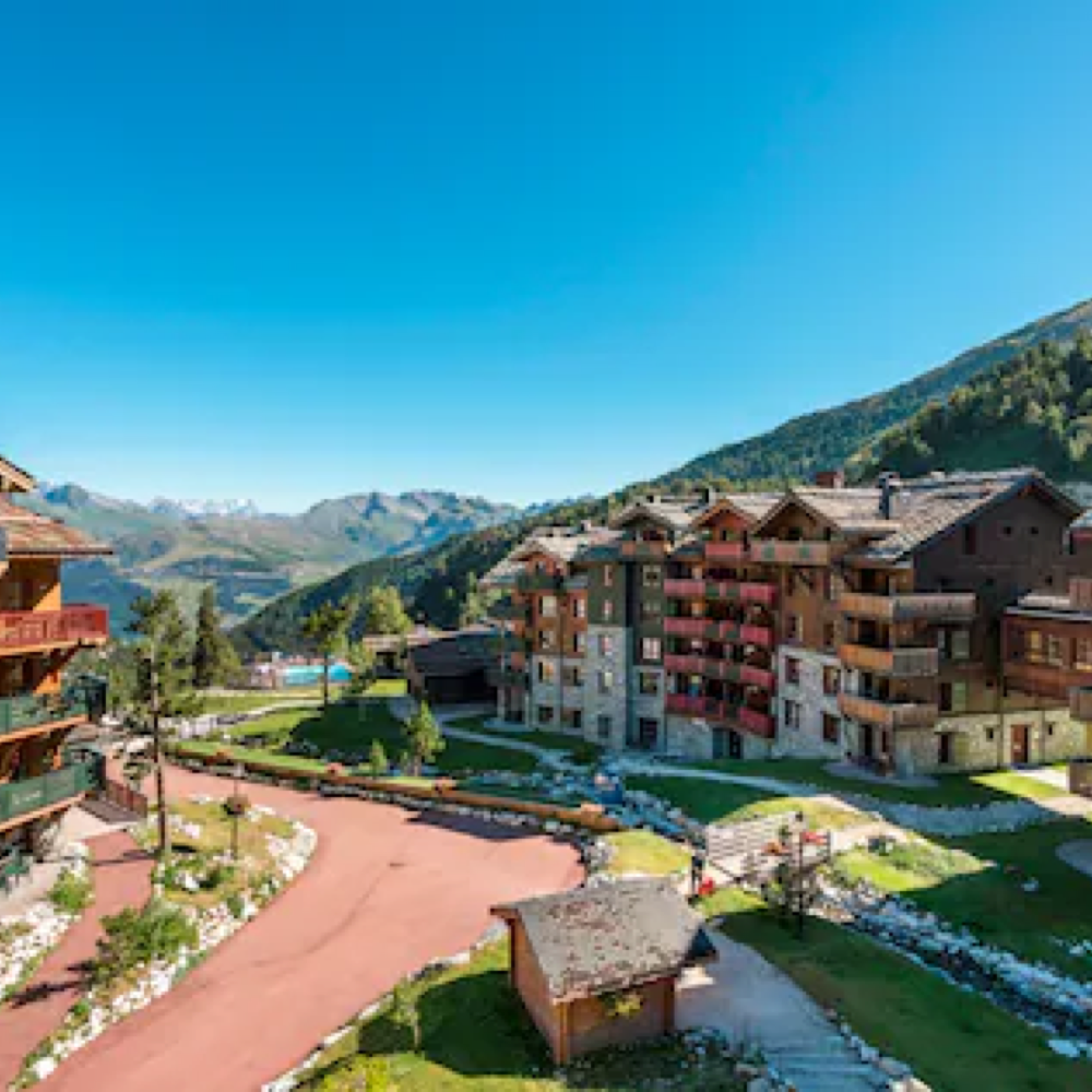 PIERRE & VACANCE 4.png