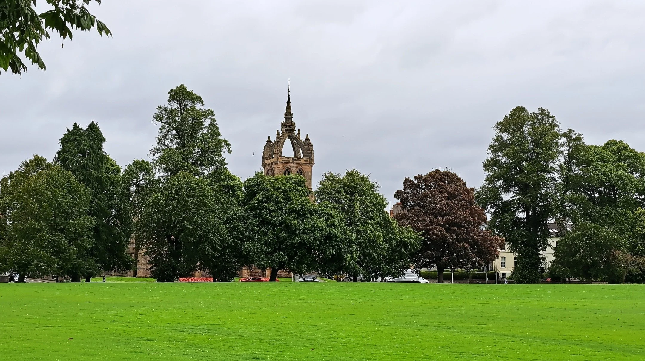 Perth, Scotland, 2021 #PerthScotland #Scotland #VisitScotland #Perthshire #ScotlandTravel #ScotlandPhotography #ScottishLandscape #ExploreScotland #InstaScotland #BeautifulScotland #TravelPhotography #LandscapePhotography #MoodySkies #UrbanNature #Hi