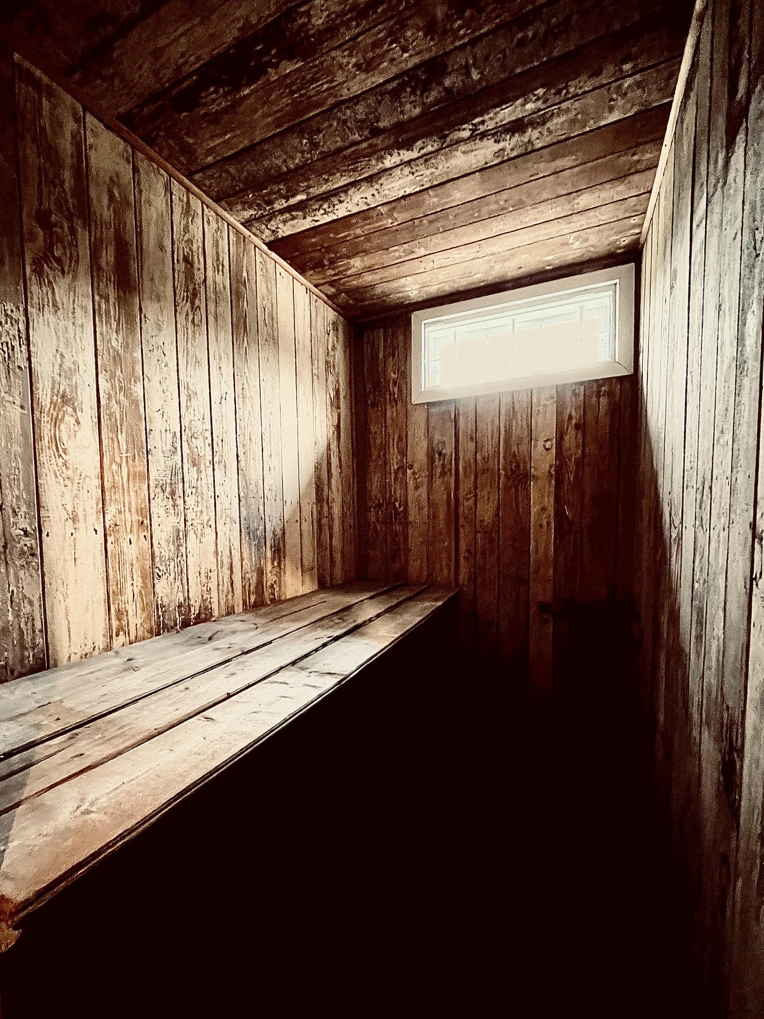 "Bunker" for punishing prisoners