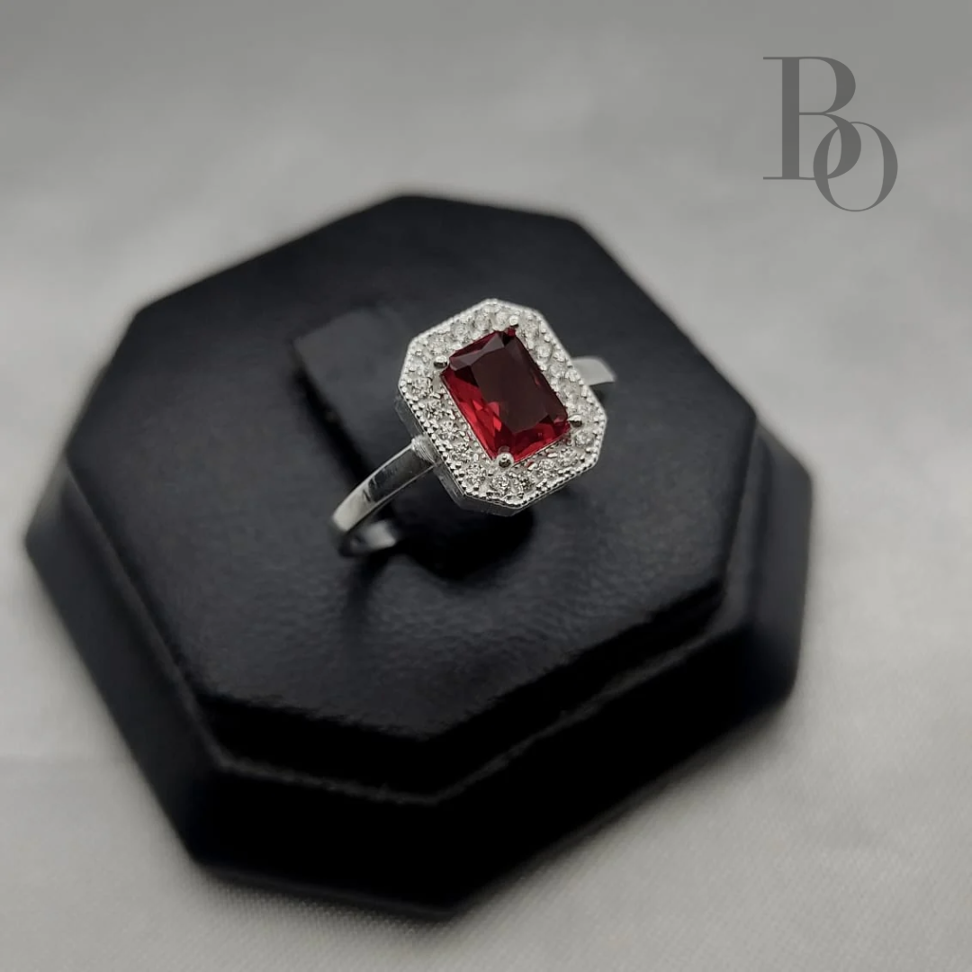 Anillo Solitario Piedra Zirconia Cuadrada Central Plata