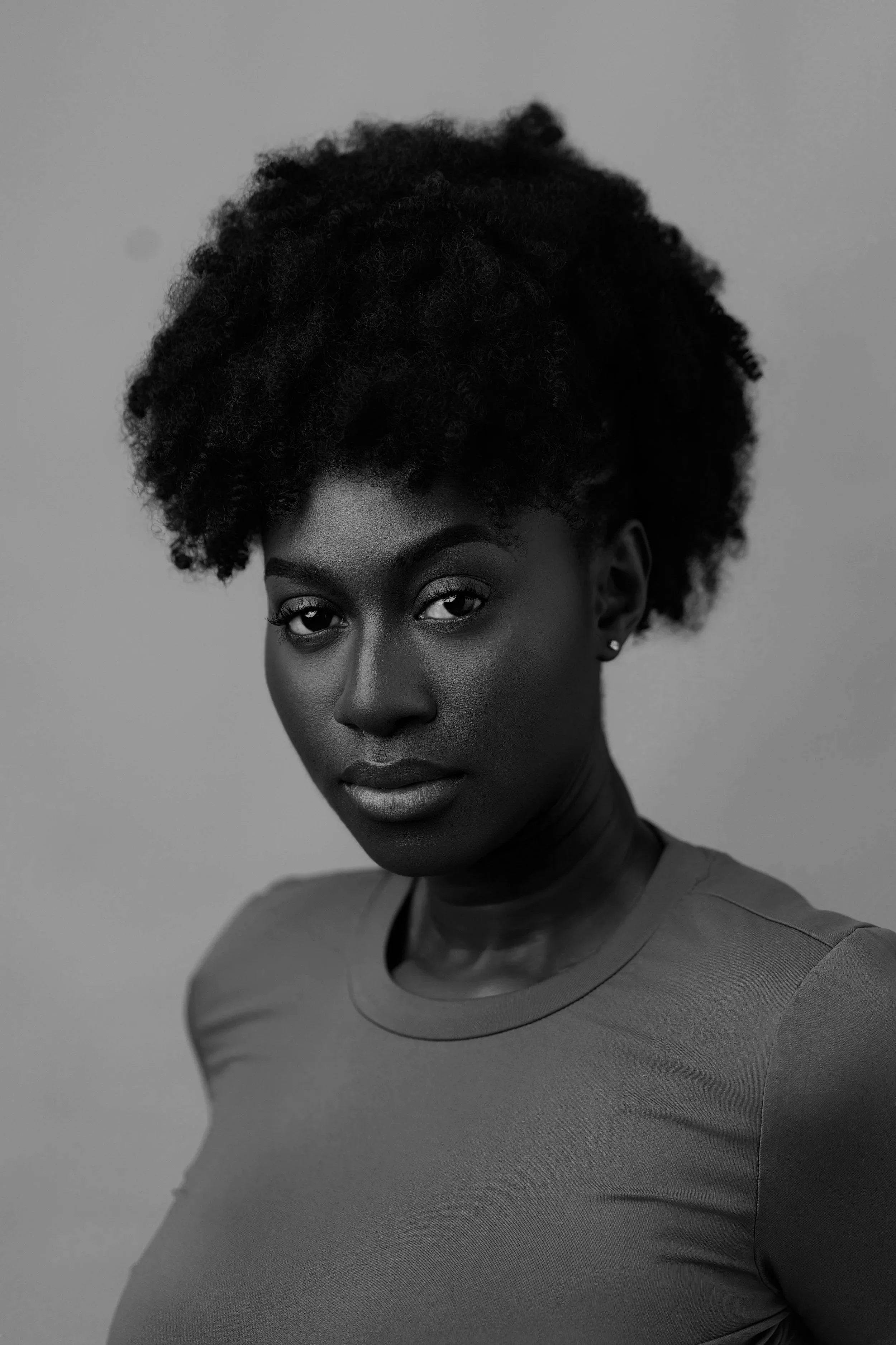 DELA SEADE as ELARA