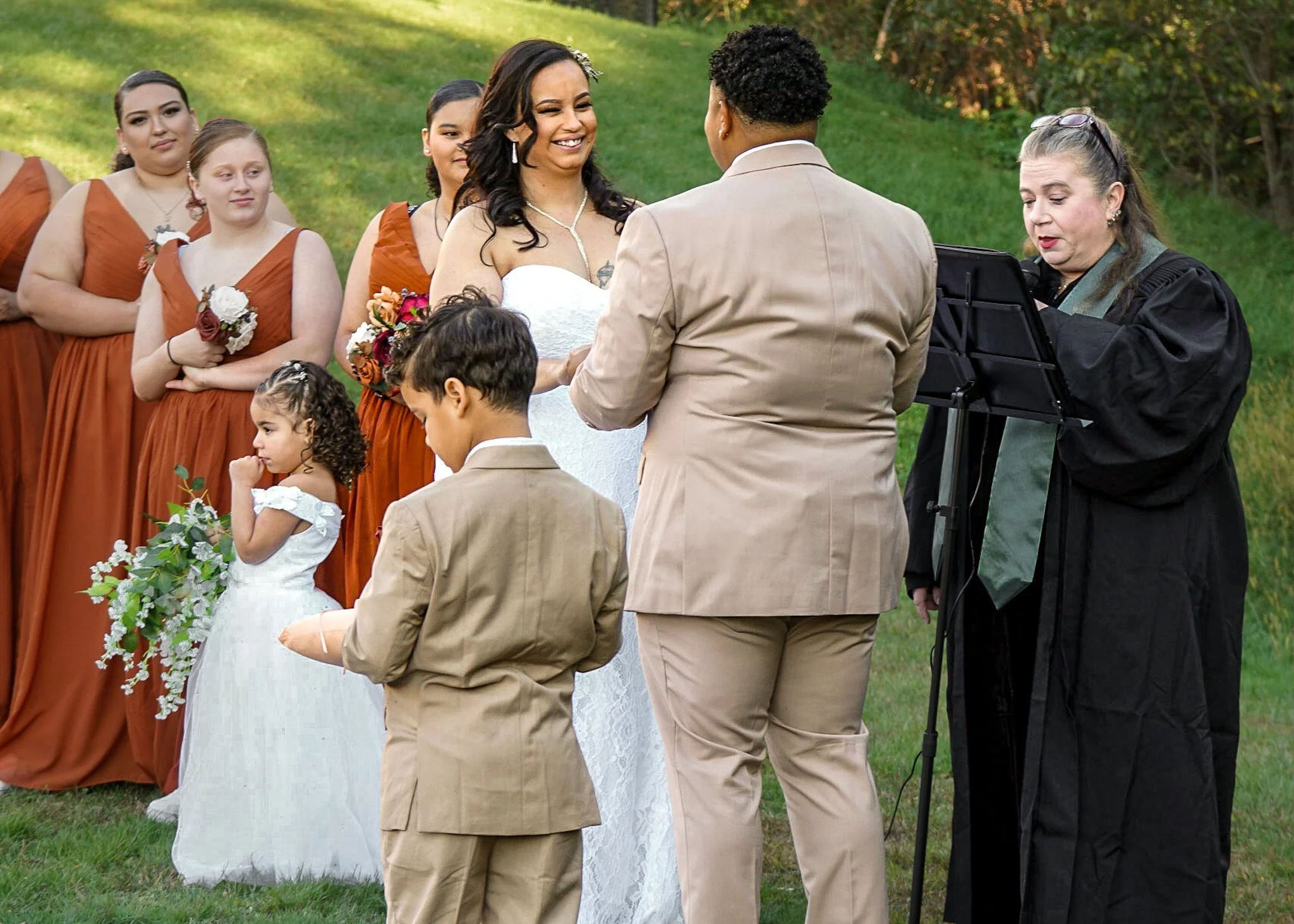 DSC04525 10-08-22 Maria & Brittany.jpg