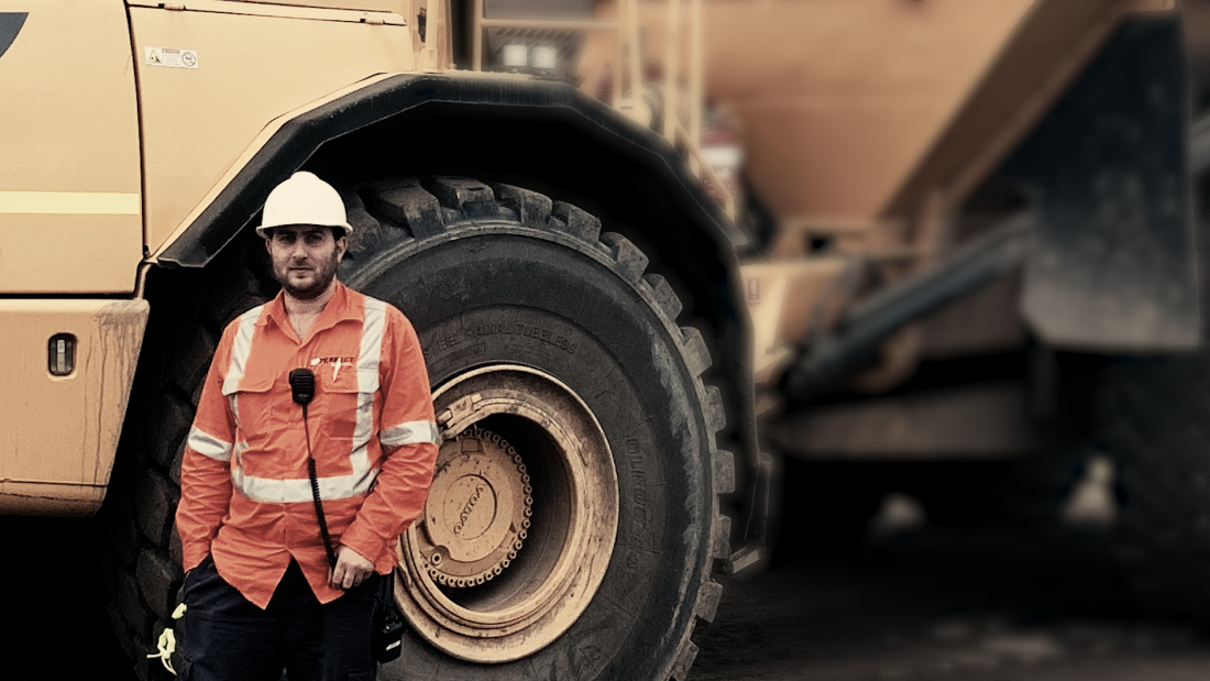 Employee Driver vs Subcontractor (2025): The Cashflow + Finance Trade-Off for Transport Businesses