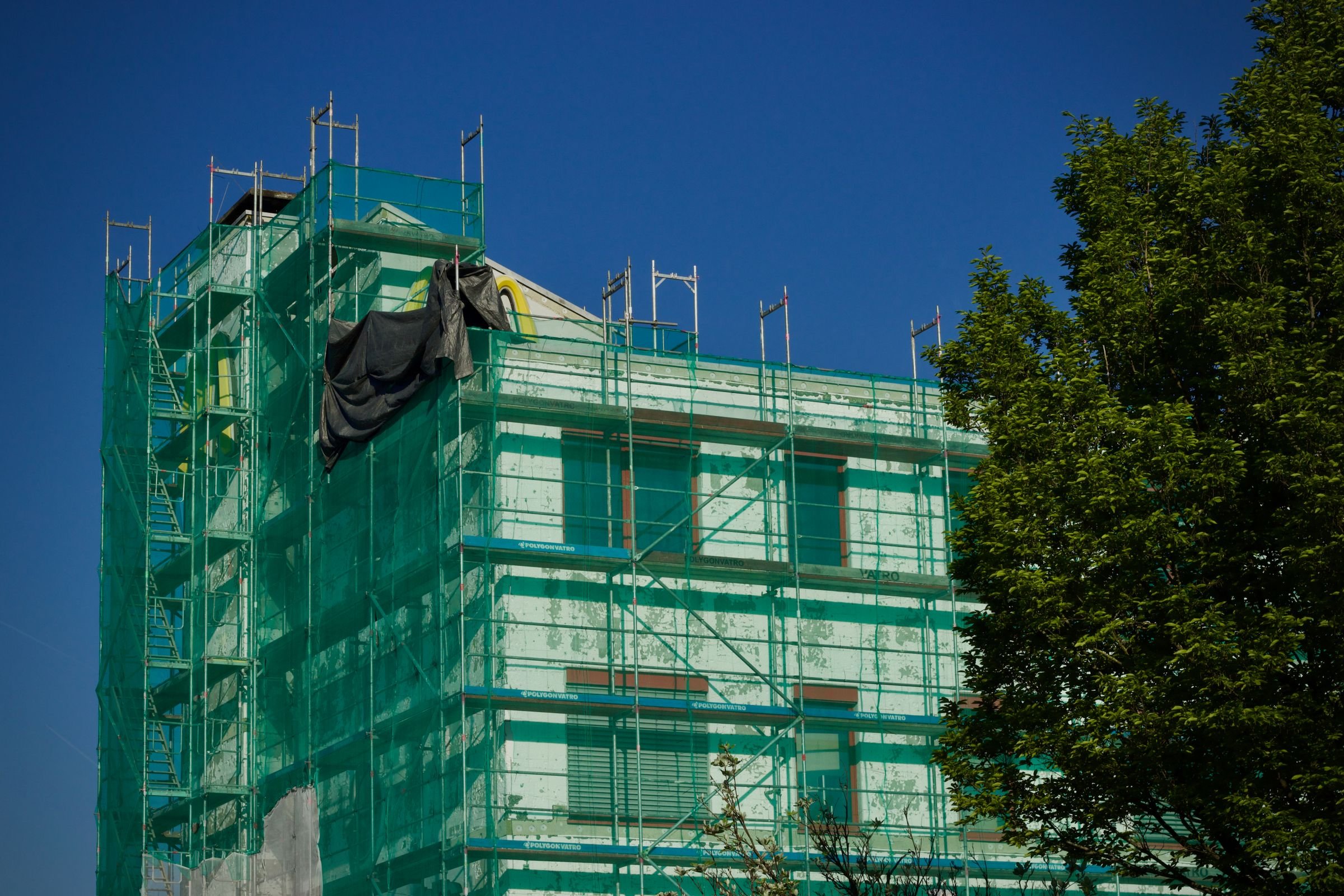 What Building Contract Will a Lender Accept?