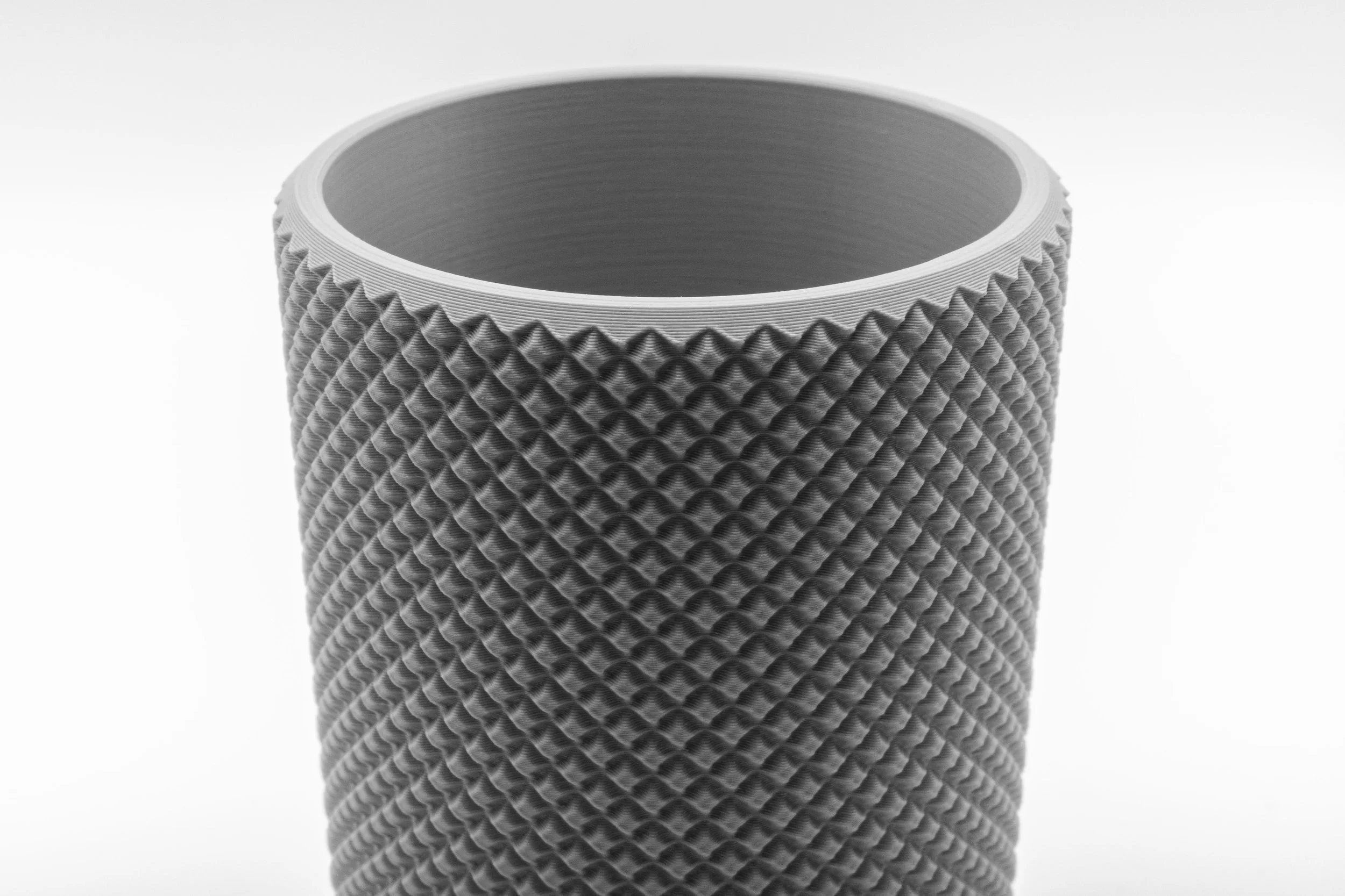 CIRCULAR PENCIL HOLDER 3.jpg