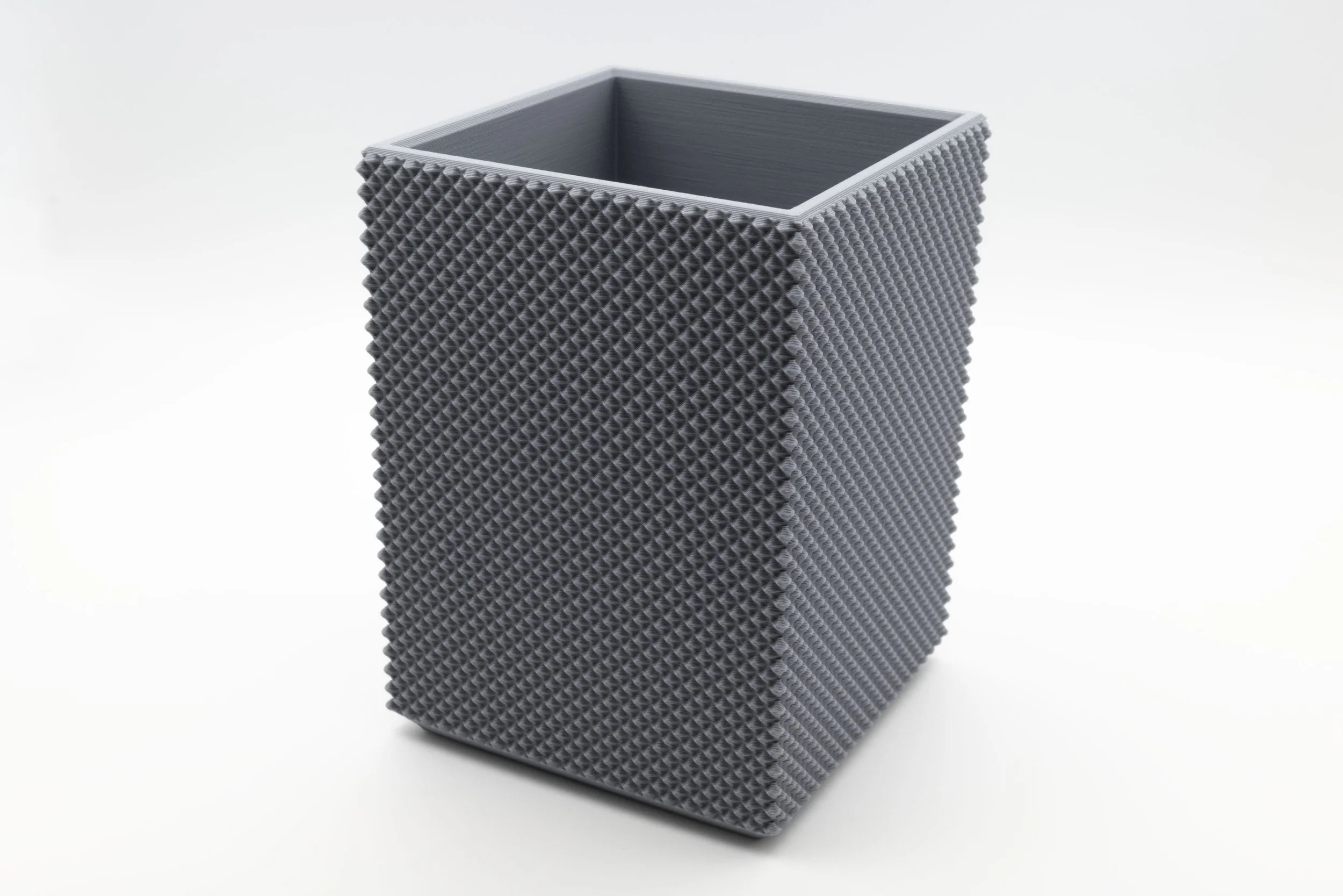 PENCIL HOLDER SQUARE KNURLING 1.jpg