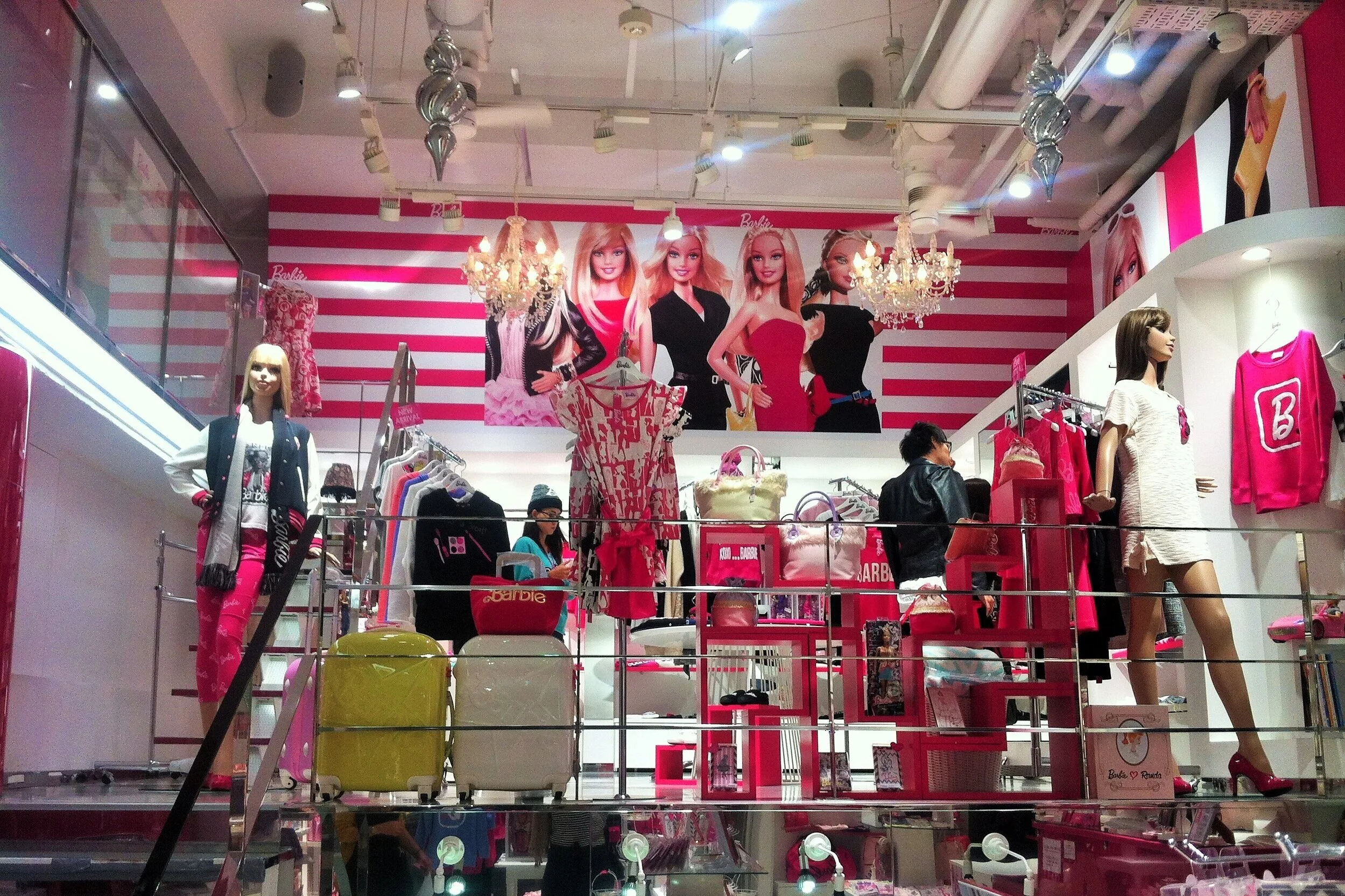 弊社は、玩具の中で世界一有名と言っても過言ではないバービー人形と、スタッフソリューションを通して協力できたことを誇りに思います。 12か月間のパートナーシップ中、タレントキャスティング、脚本、機械開発ネットワークを担当し、毎週の大規模な販促に貢献しました。