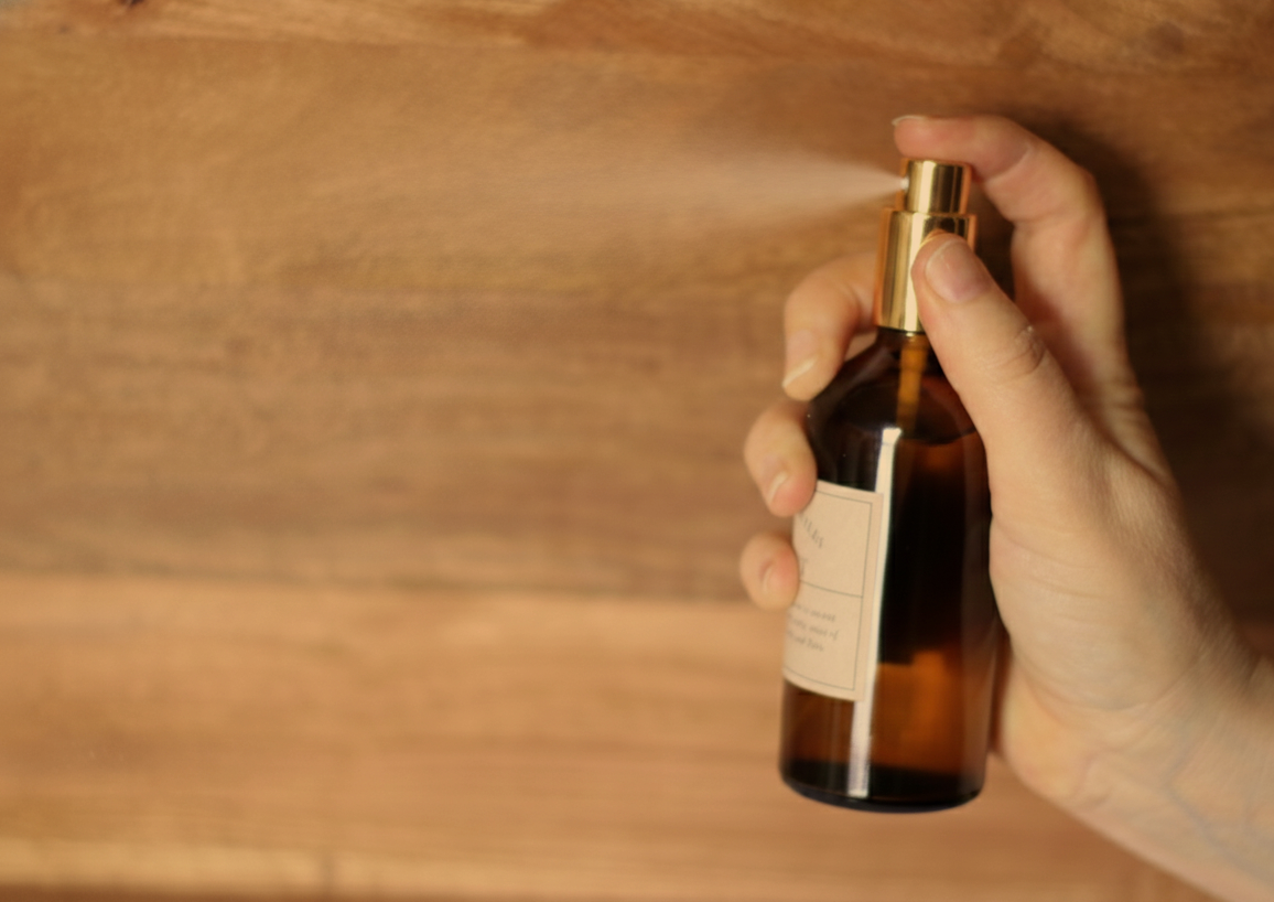 Spray+coming+out+of+bottle.png