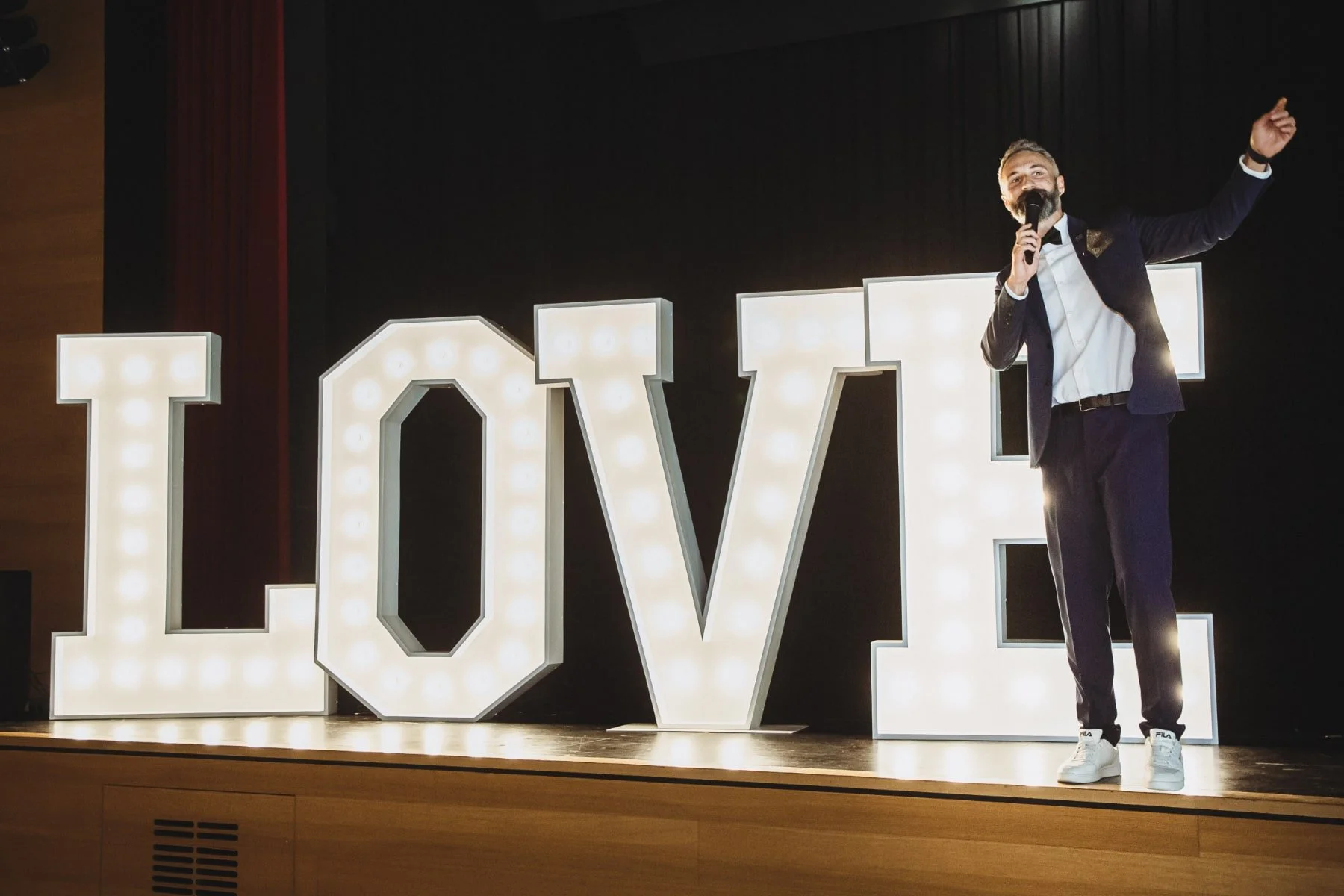 stas tamada love stasevents yesmoments hochzeit moderator.jpg