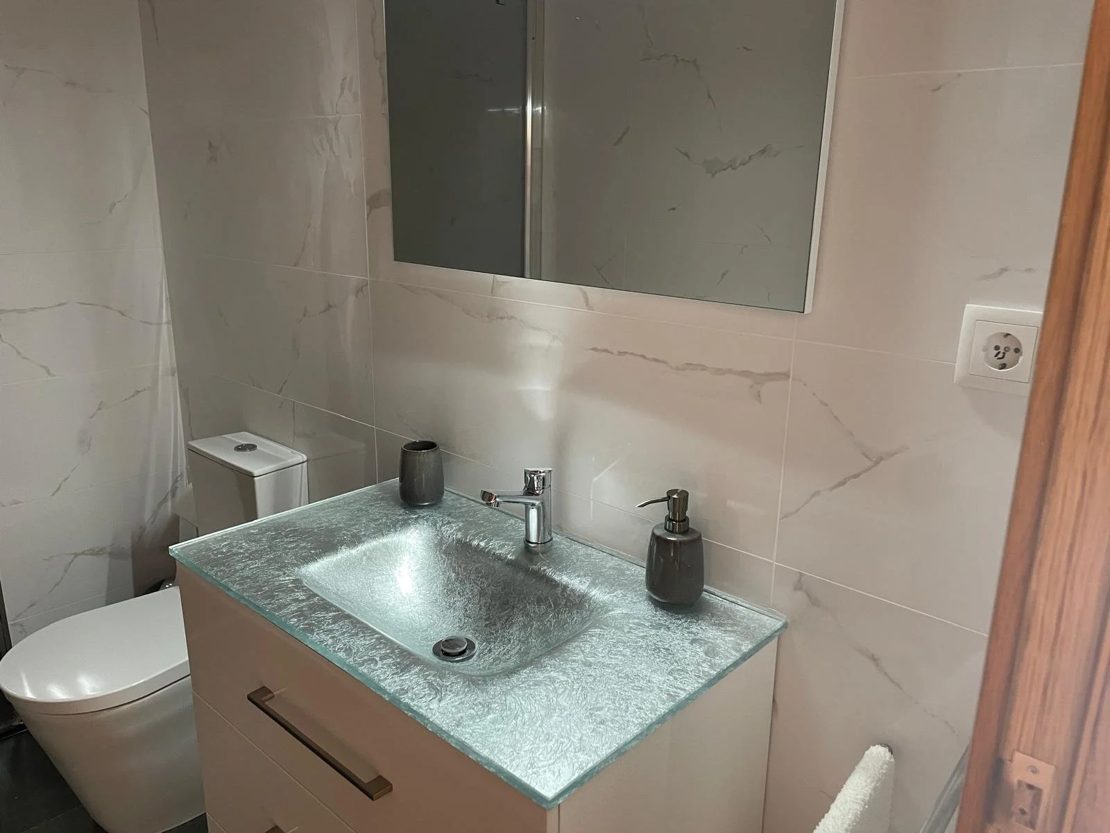 WhatsApp Image 2025-11-04 at 11.10.16(3).jpeg