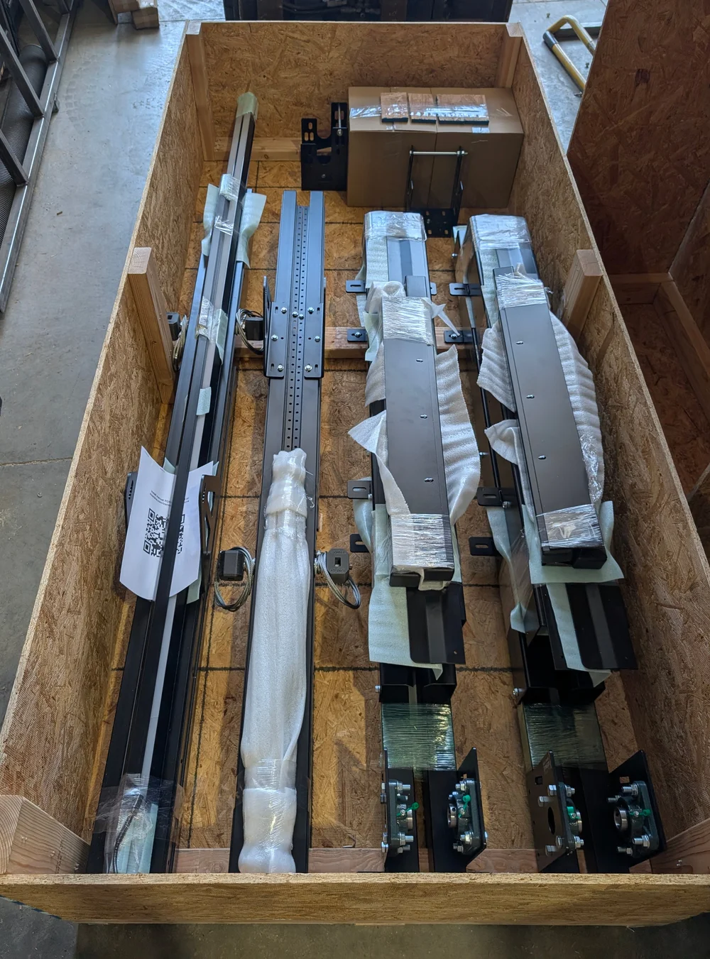 Moenave trackless hardware kit packaged and ready to ship