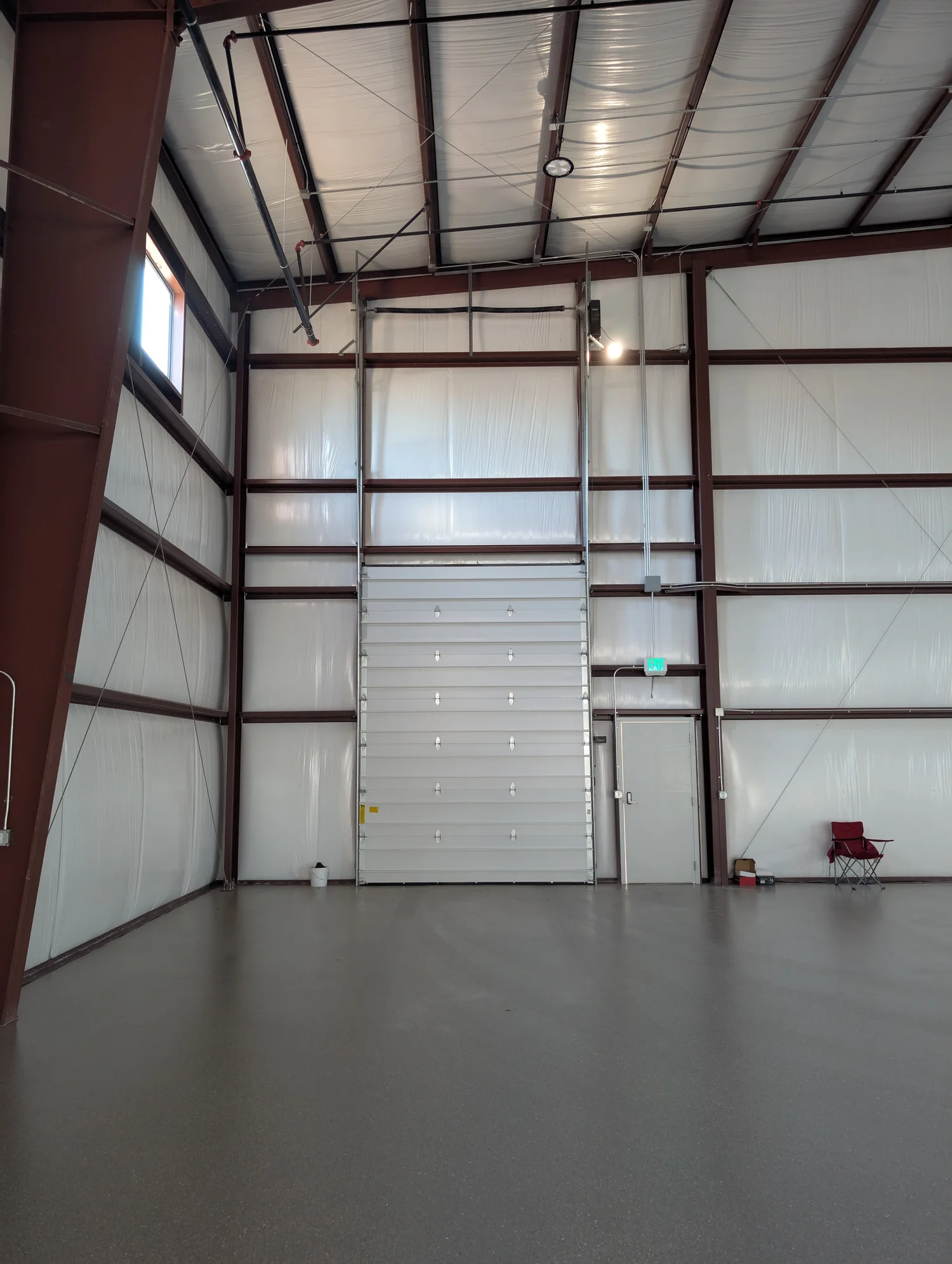 Vertical lift garage door