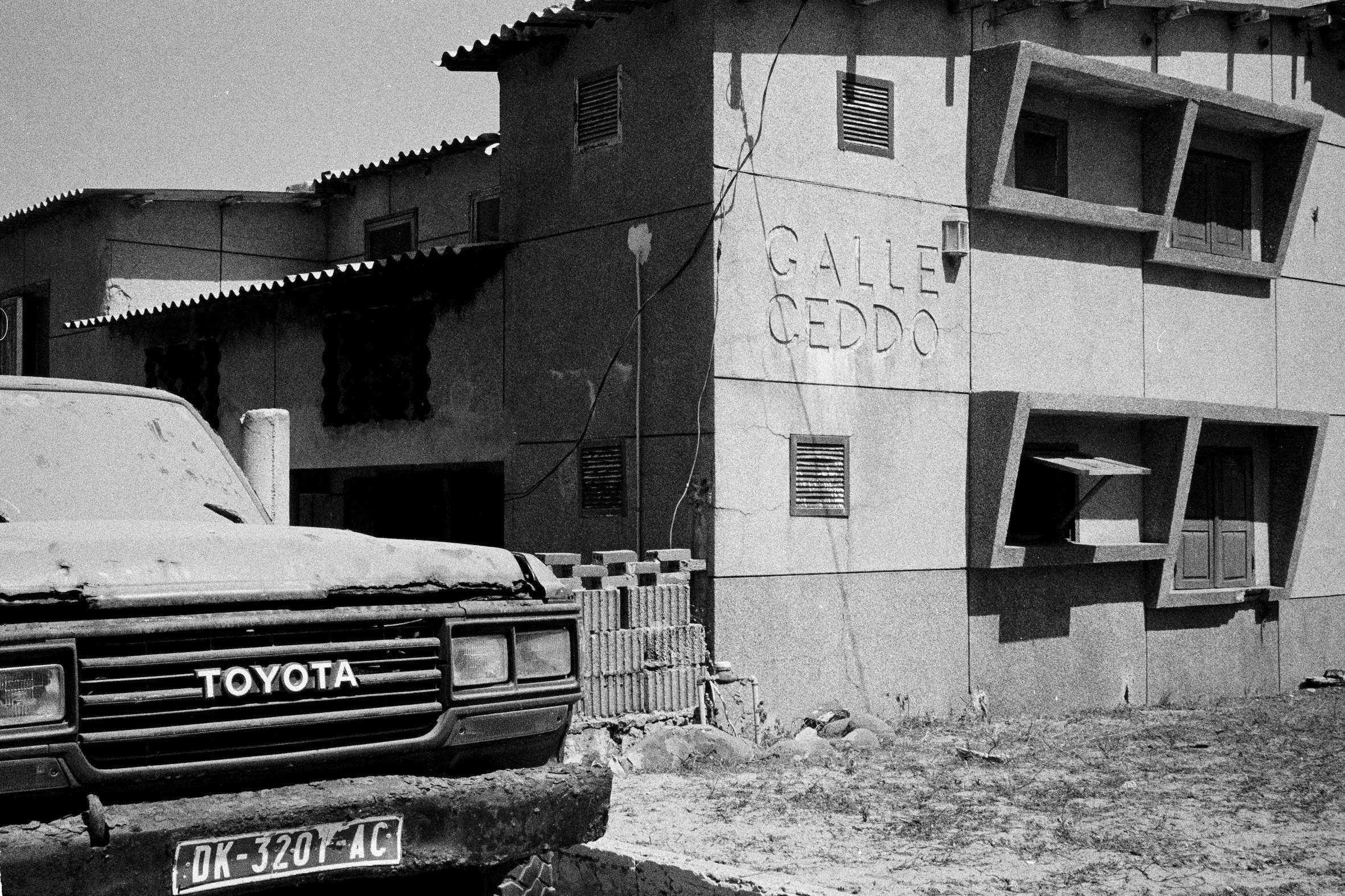 dakar (looking for ousmane, 2017, 35mm B&W scanned negatives). Inspired by the debate between French filmmaker and anthropologist Jean Rouch and Senegalese filmmaker Ousmane Sembène in 1965, Sembene pointed out the limitations of ethnography and dire