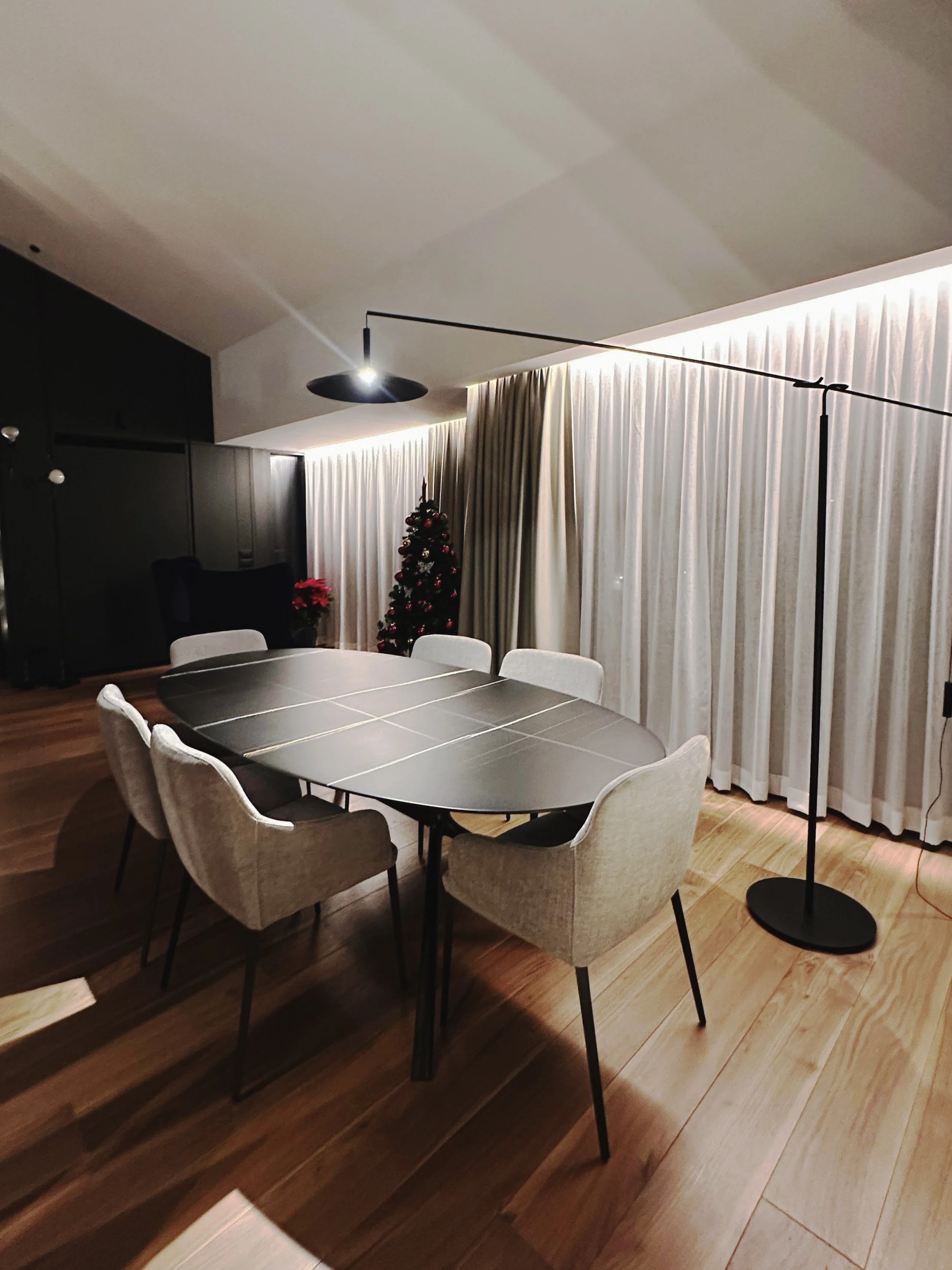 6D4284F3-6A8B-445A-A443-94B25ACBD90D 2.jpg