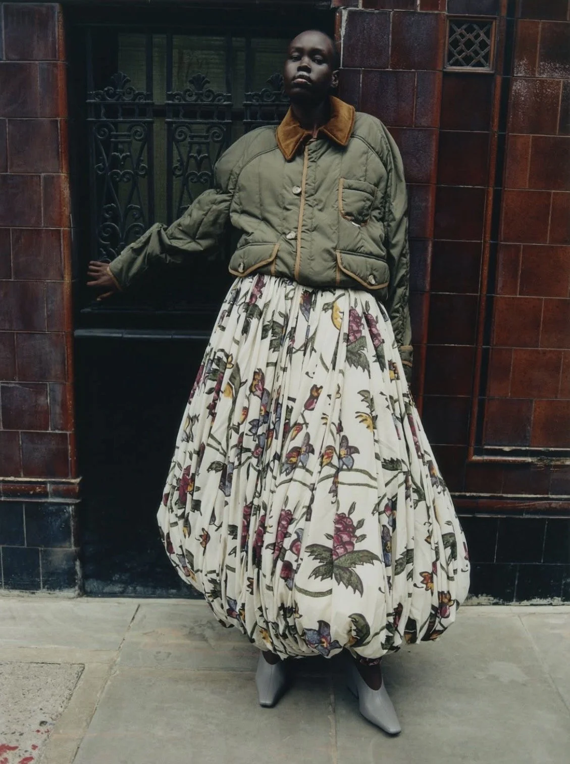 Blanc Magazine, Editorial