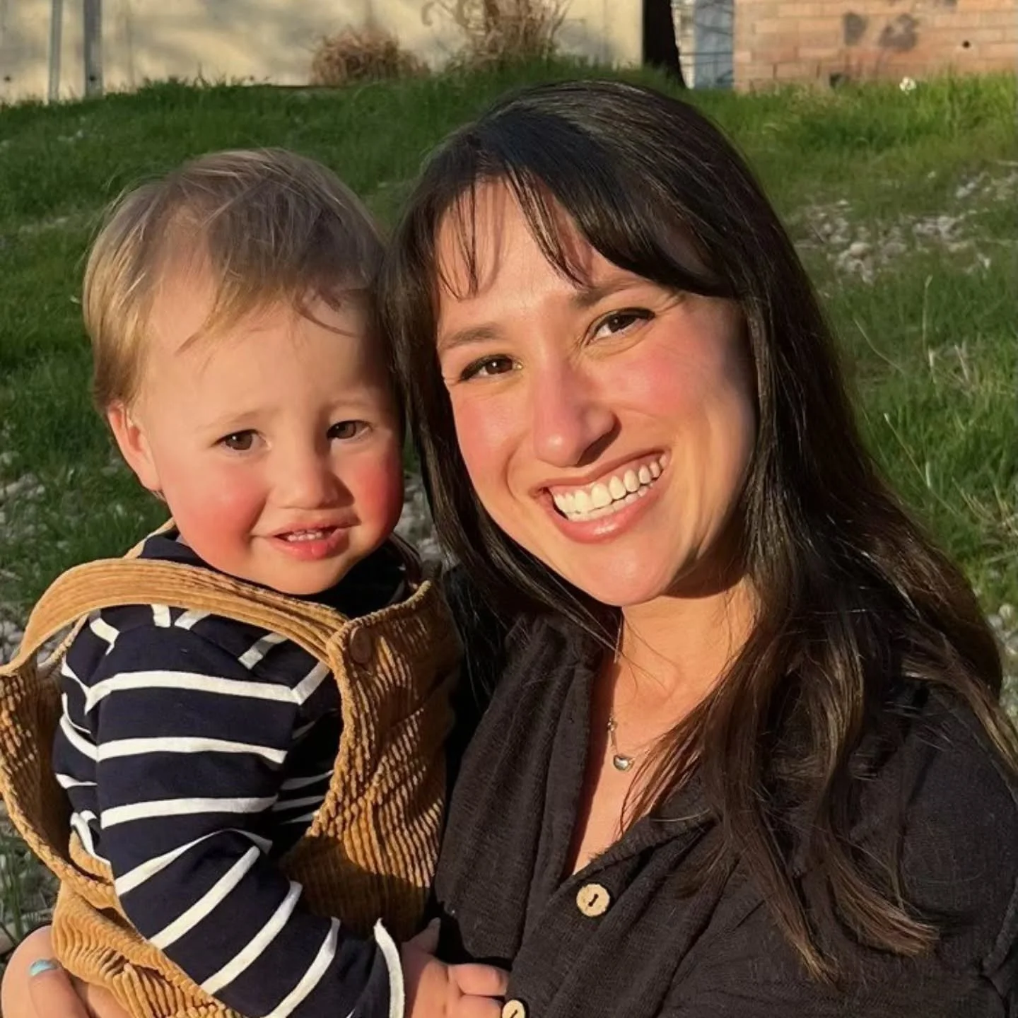 ✨ Meet Erin Miller! ✨
Don&rsquo;t be fooled by that sweet mama energy &mdash; Erin will kick your 🍑 (with love, of course).

❤️ Why Pilates? ❤️
Erin first discovered Pilates thanks to her grandma &mdash; and it was love at first roll-up. After years