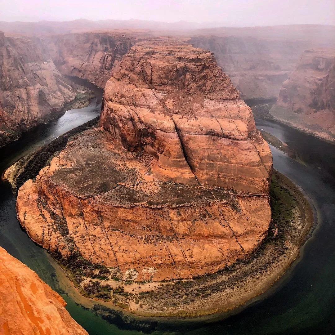 how to scare your mom 101. #horseshoebend #nature #arizona 🏜