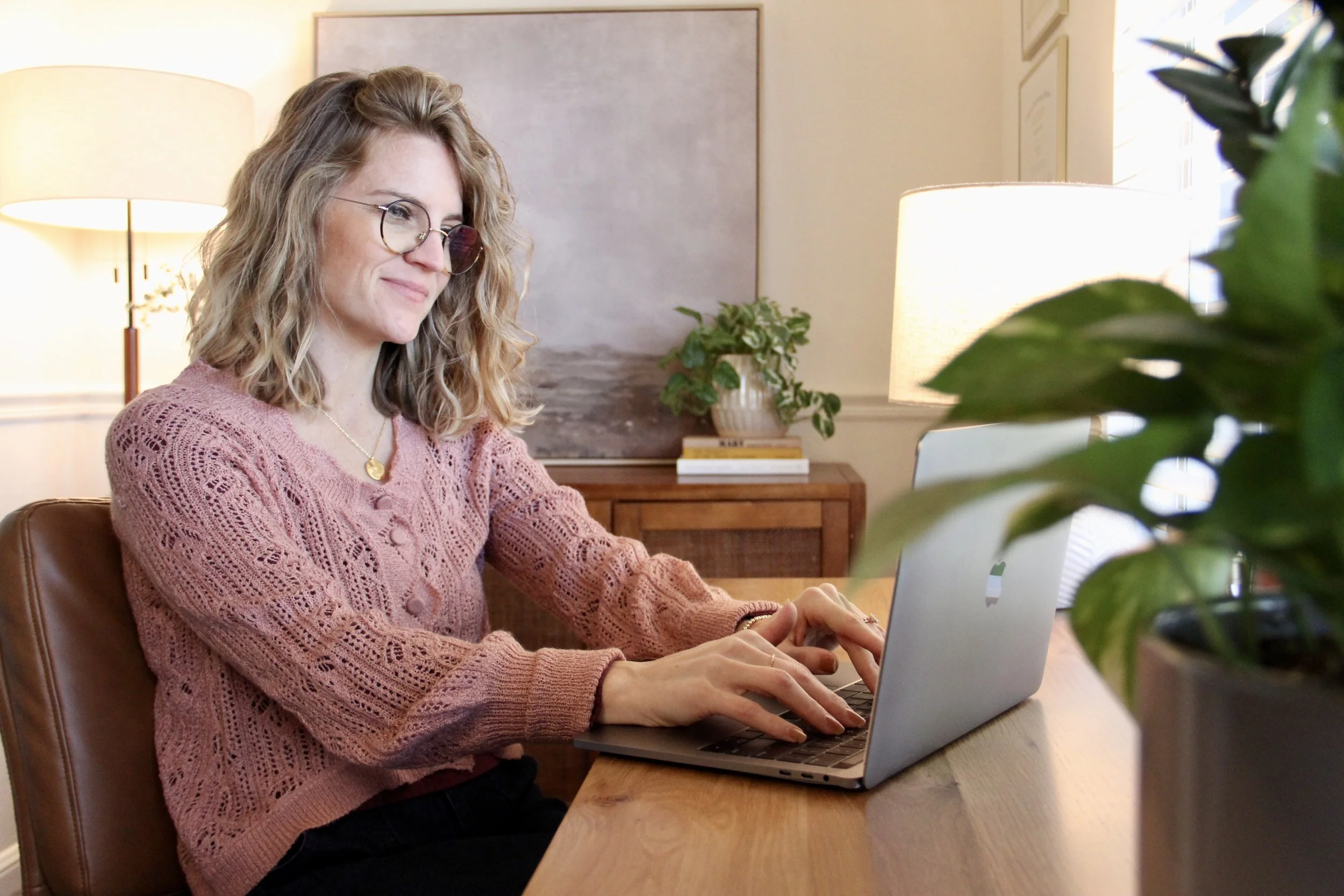 Ariella Lane therapist in California and Idaho offering online therapy options in both California and Idaho Boise, Tustin, Irvine, Costa Mesa, Huntington Beach, Orange, Laguna Hills, Santa Ana Fullerton