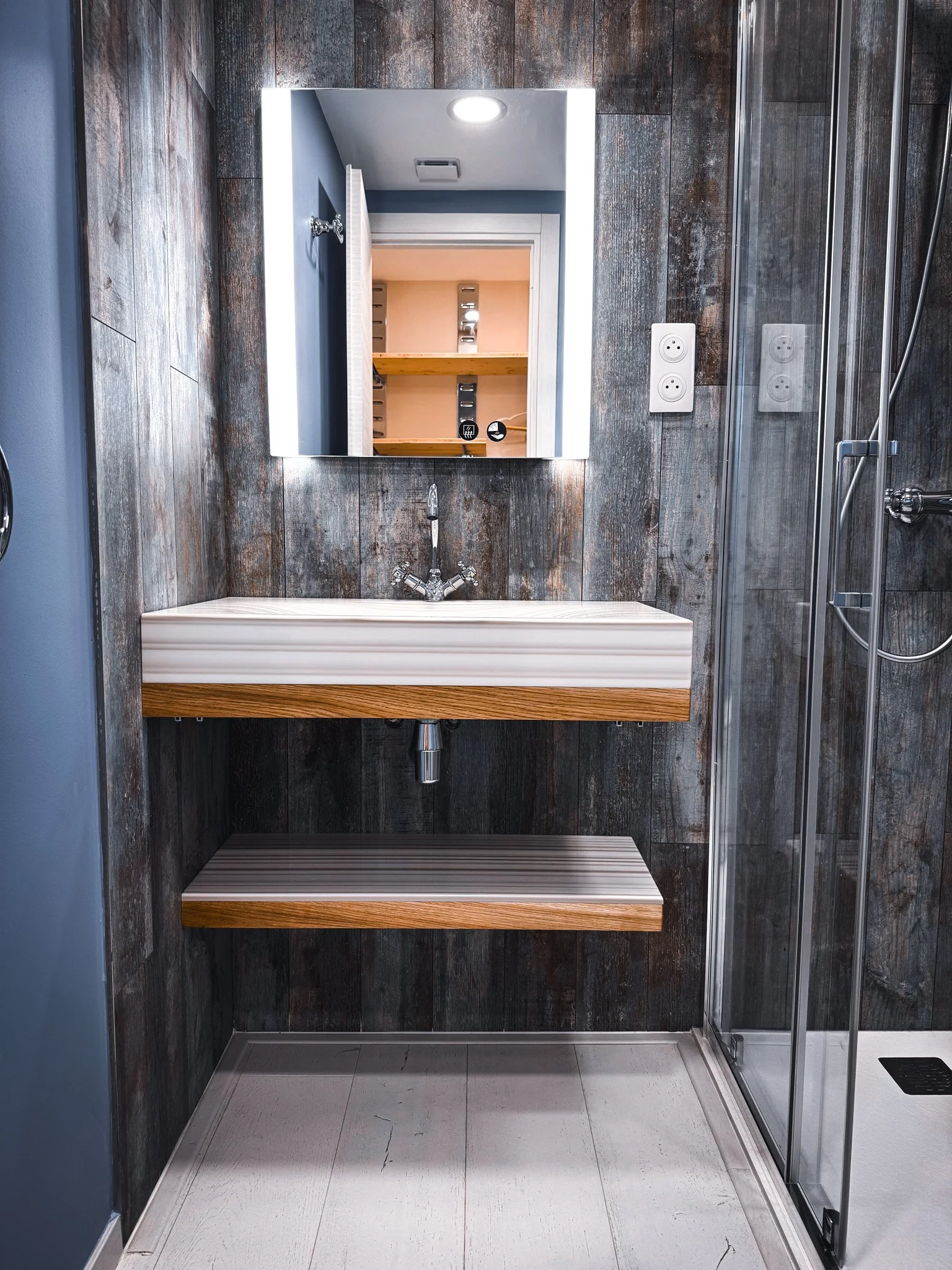 meuble-vasque-salledebain-corian-bastia2.jpg
