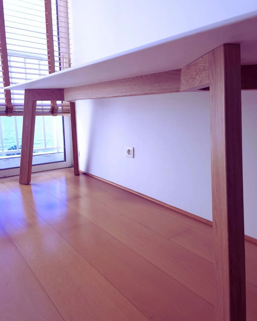 bureau-sur-mesure-corian.jpg