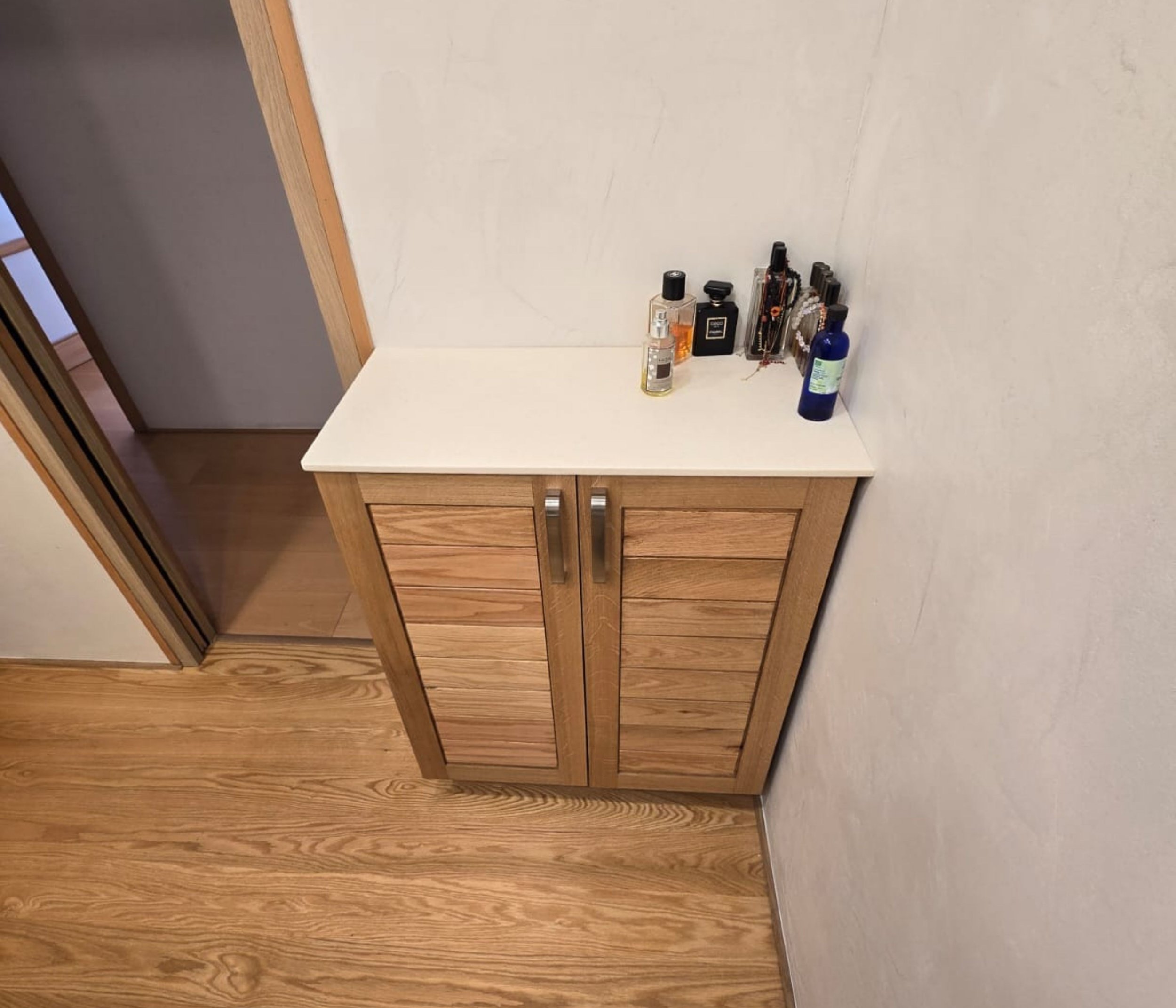 Meuble de salle de bain bois et Corian