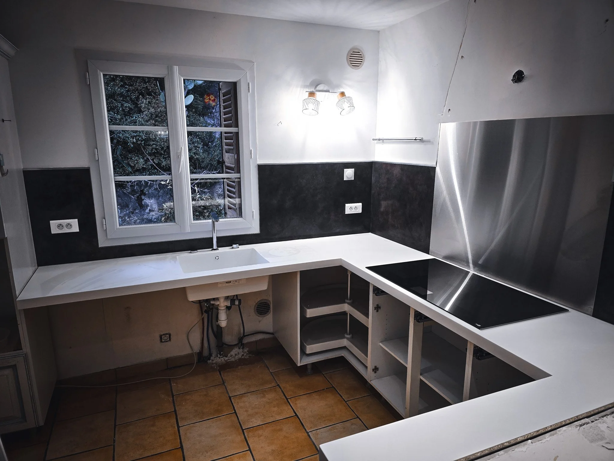 plan-de-travail-cuisine-corian-bastia.jpg