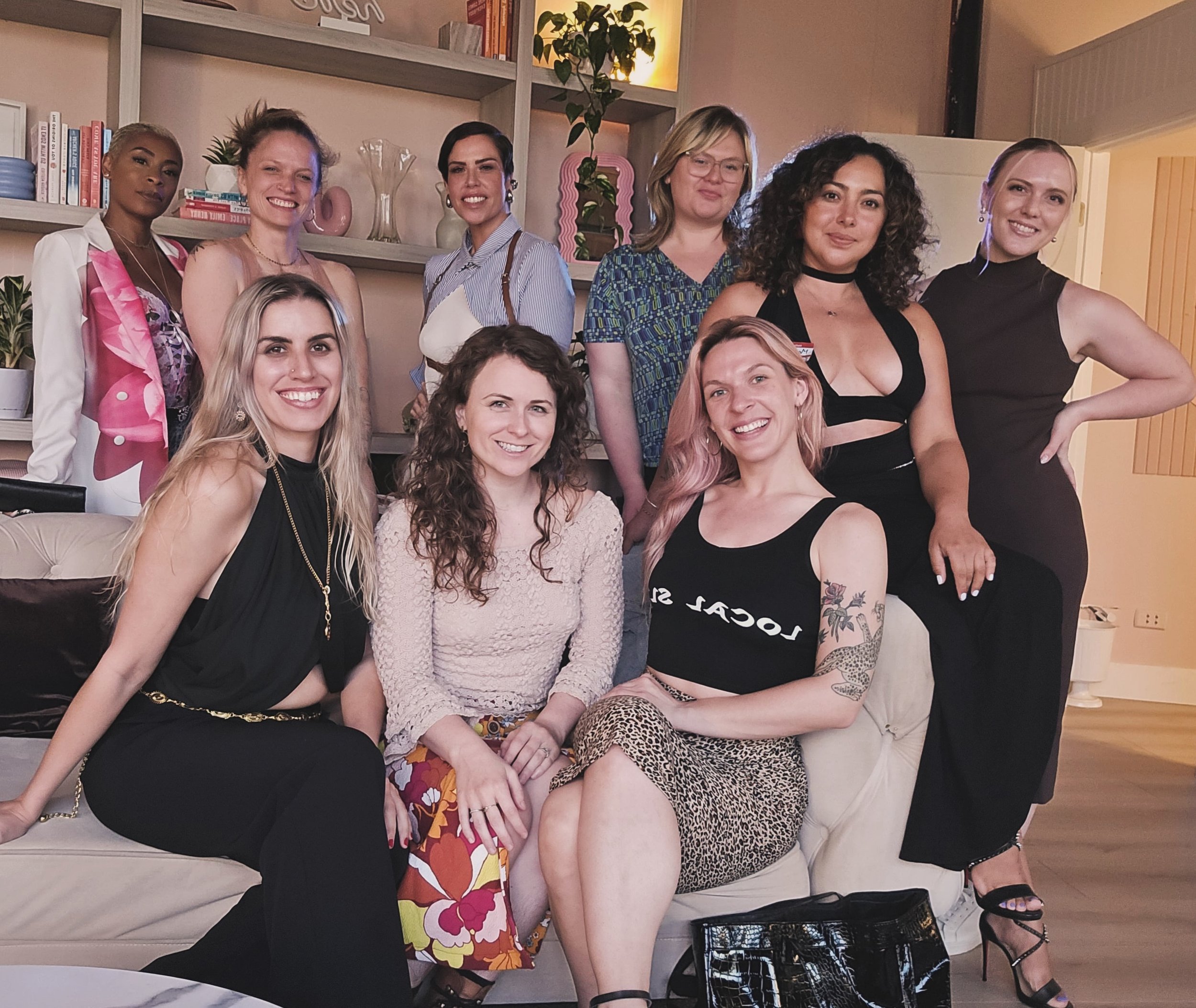 So grateful to be able to spend another evening with this community of badass spicy women entrepreneurs! A big thanks to @pleasurefwrd for hosting us in your gorgeous space - if you haven&rsquo;t seen it yet, you NEED to check her out 💓

#womenowned