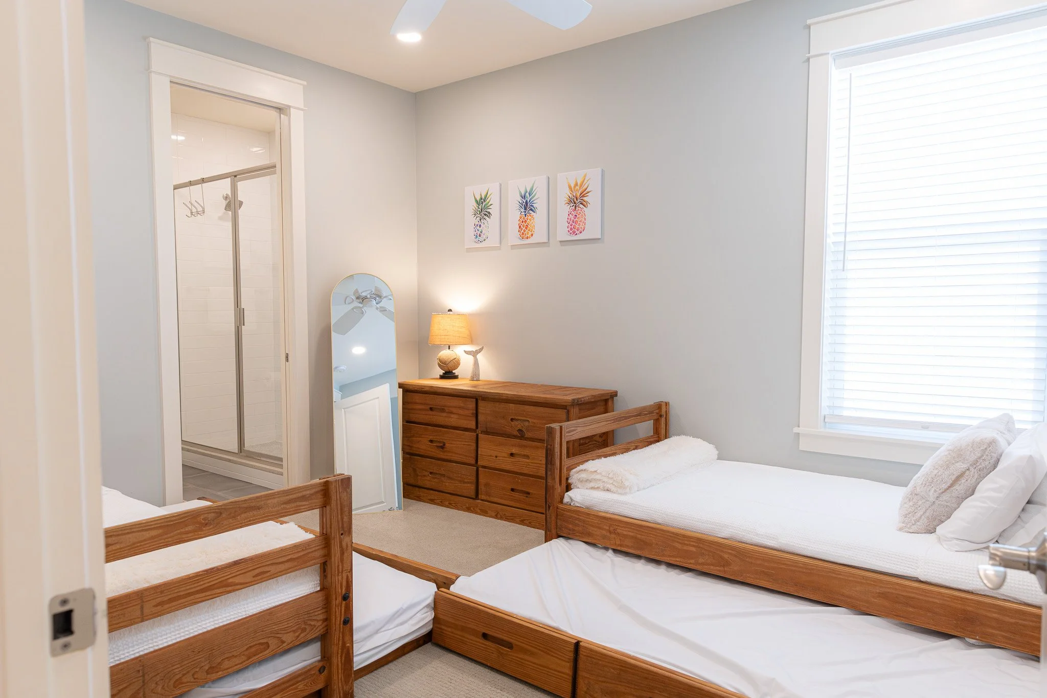 "The Crew Quarters" with private en-suite bathroom